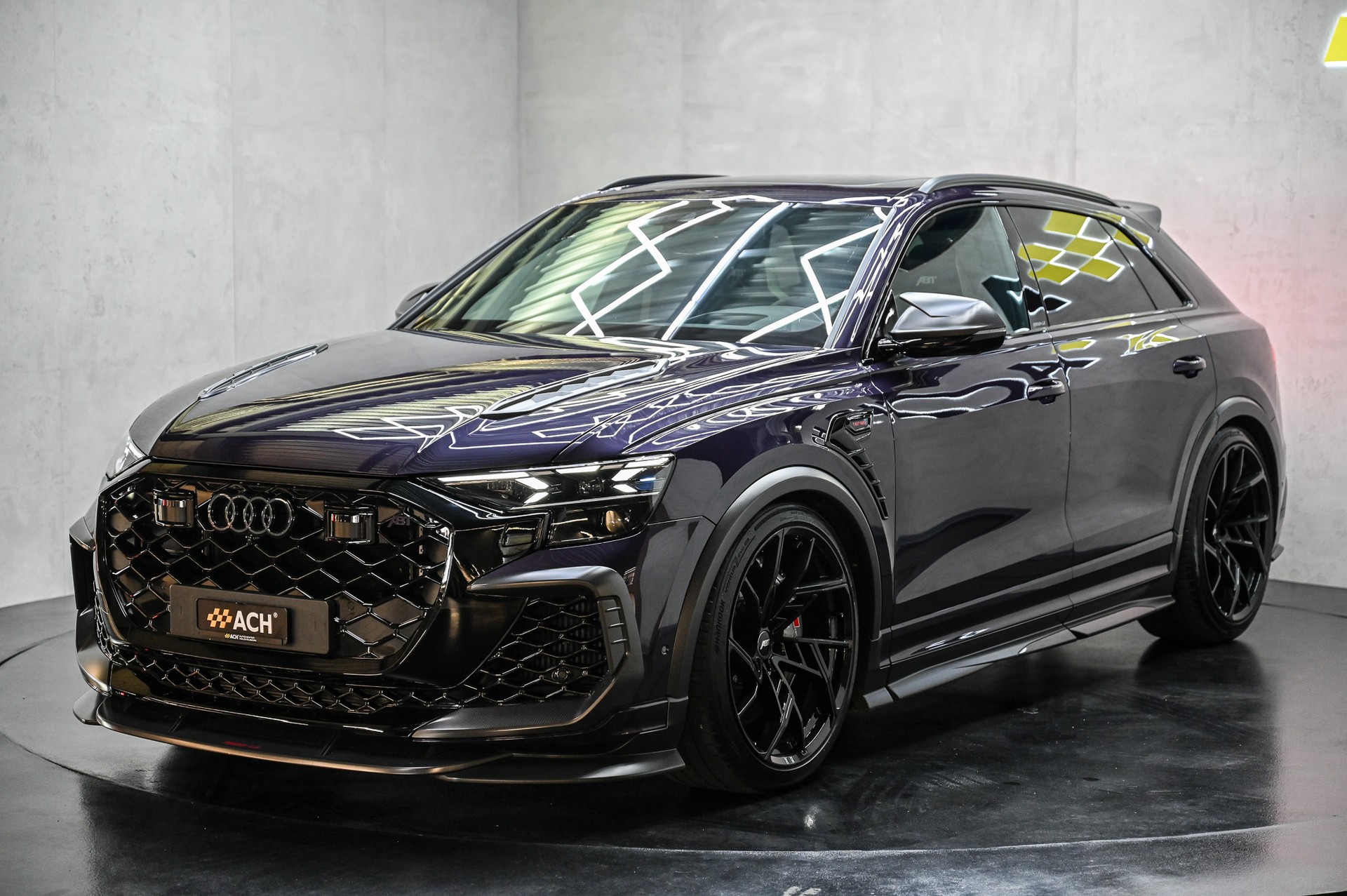 AUDI ABT RS Q8 Legacy Edition 1 of 125 SUV 4.0 V8 TFSI performance quattro Tiptronic-showroom-element-2
