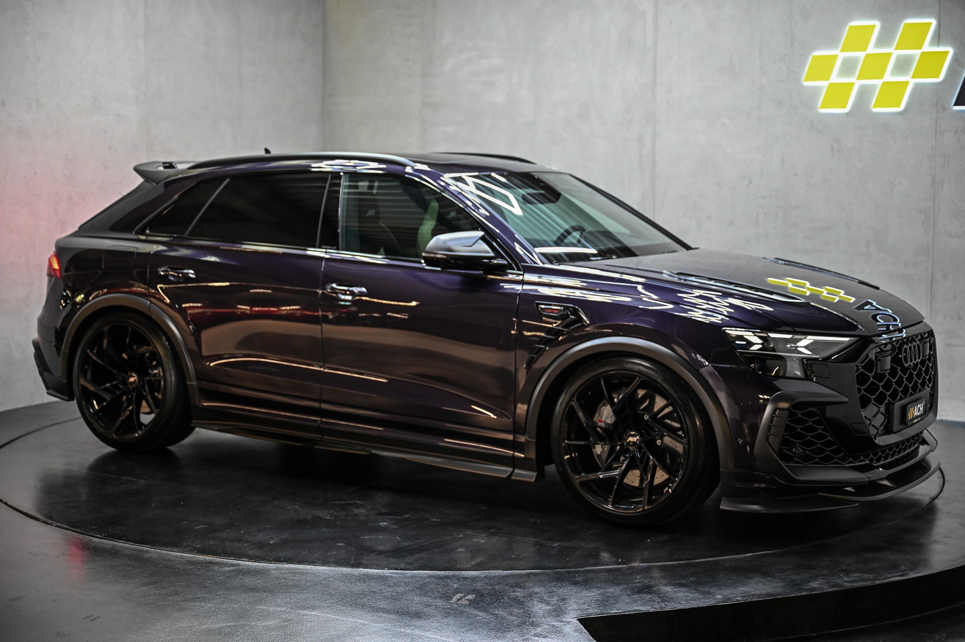 AUDI ABT RS Q8 Legacy Edition 1 of 125 SUV 4.0 V8 TFSI performance quattro Tiptronic-image-11