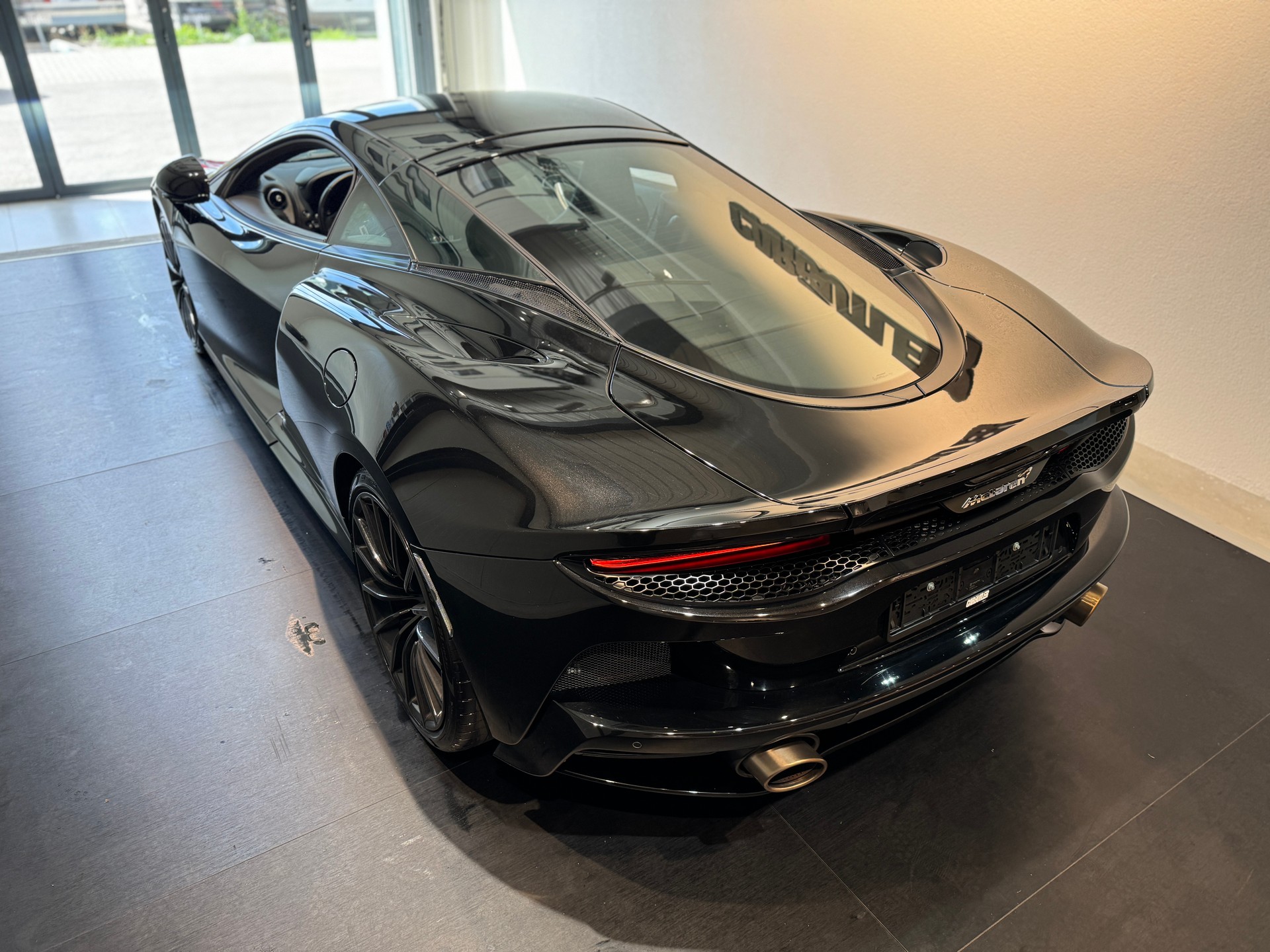 McLAREN GT Onyx FULL BLACK đ Free Service!-image-6