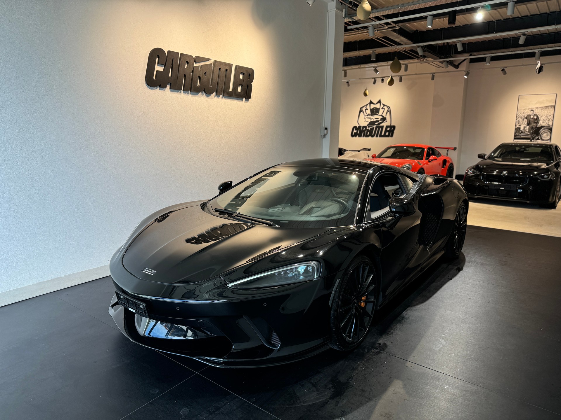 McLAREN GT Onyx FULL BLACK đ Free Service!-image-1