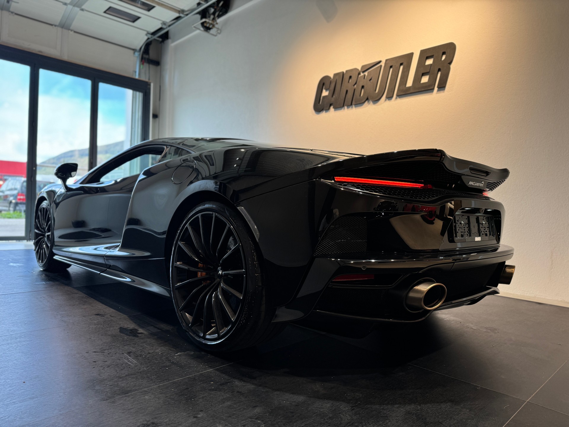 McLAREN GT Onyx FULL BLACK đ Free Service!-image-9