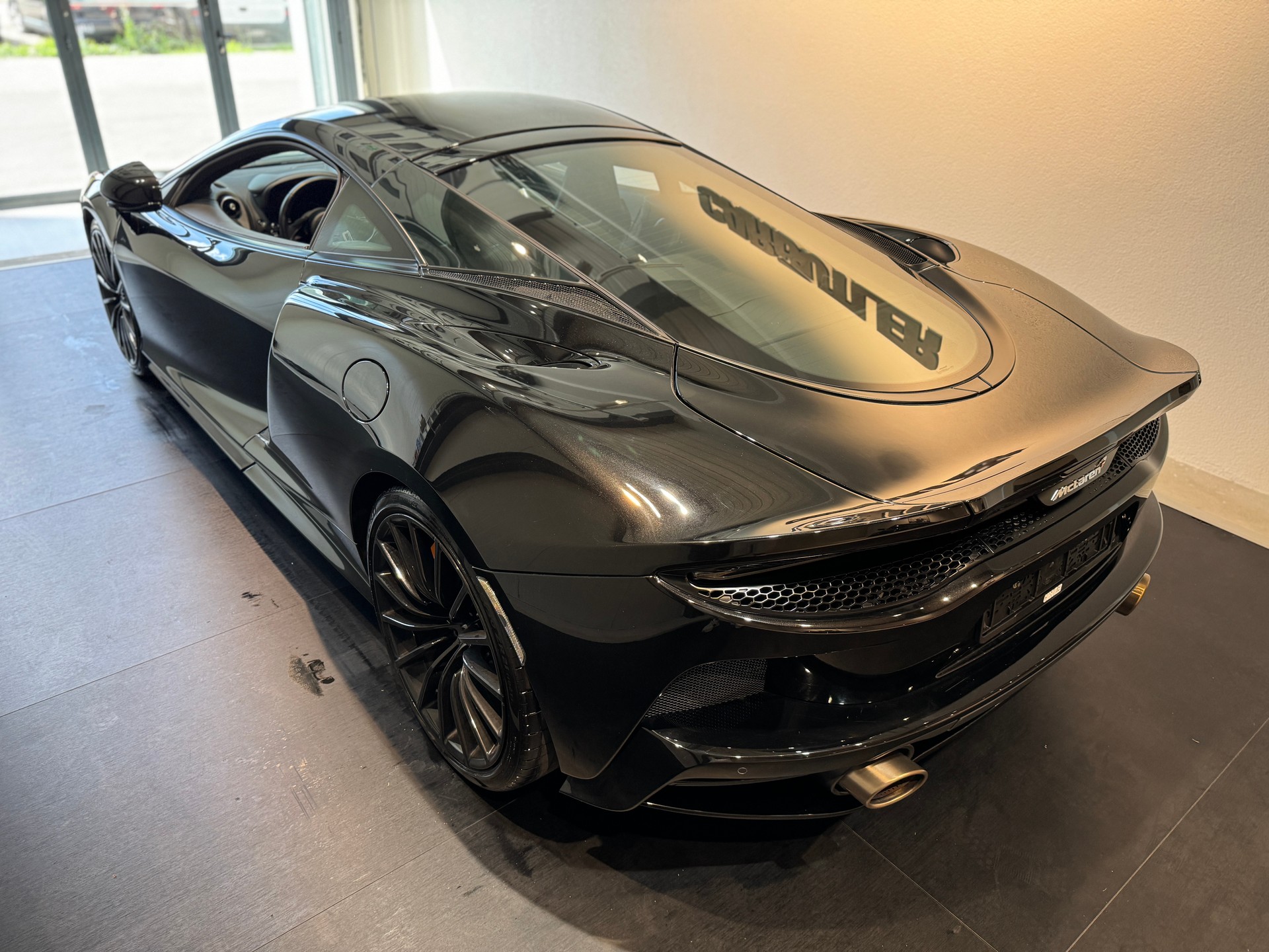 McLAREN GT Onyx FULL BLACK đ Free Service!-image-7