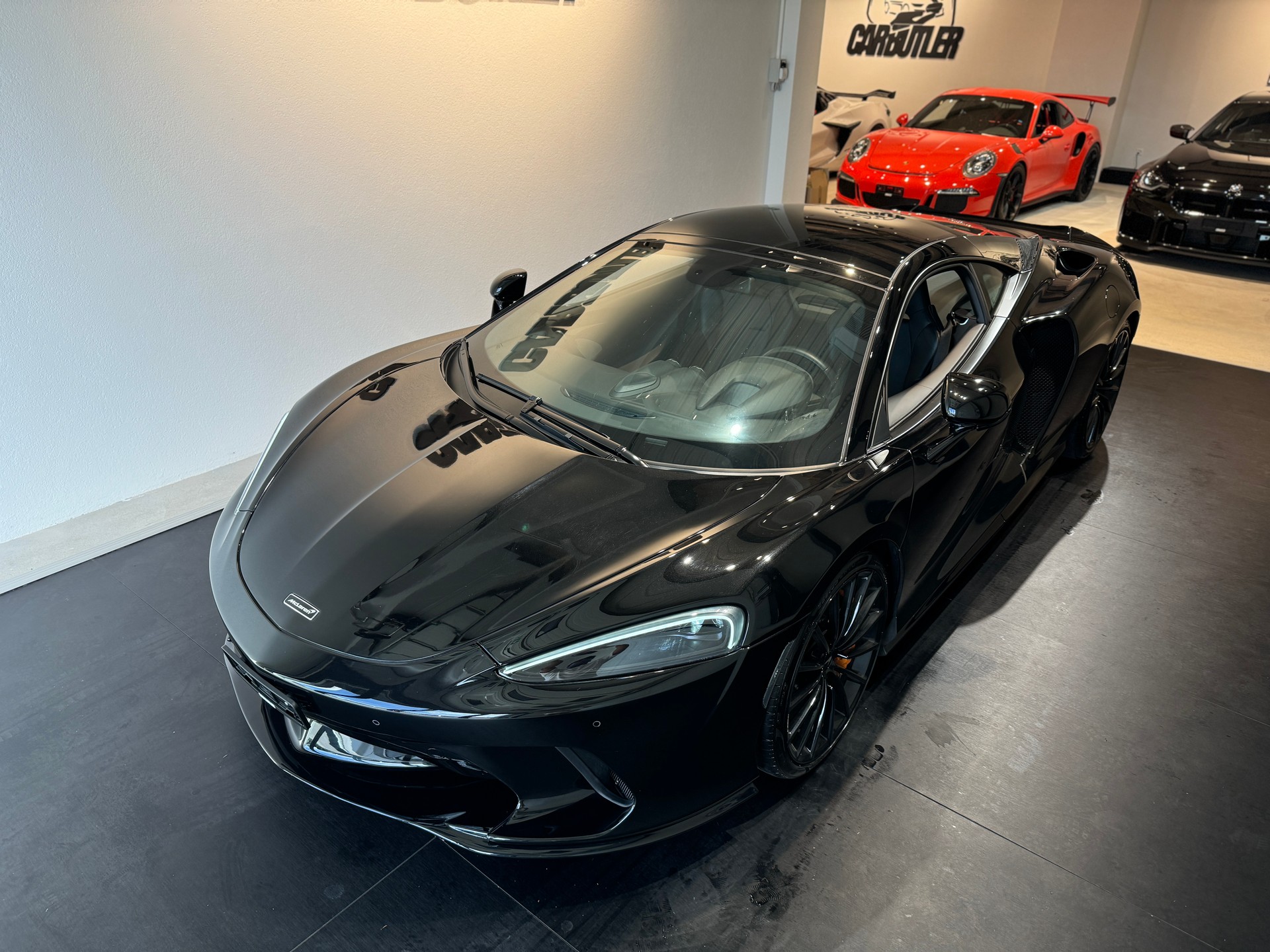 McLAREN GT Onyx FULL BLACK đ Free Service!-image-3