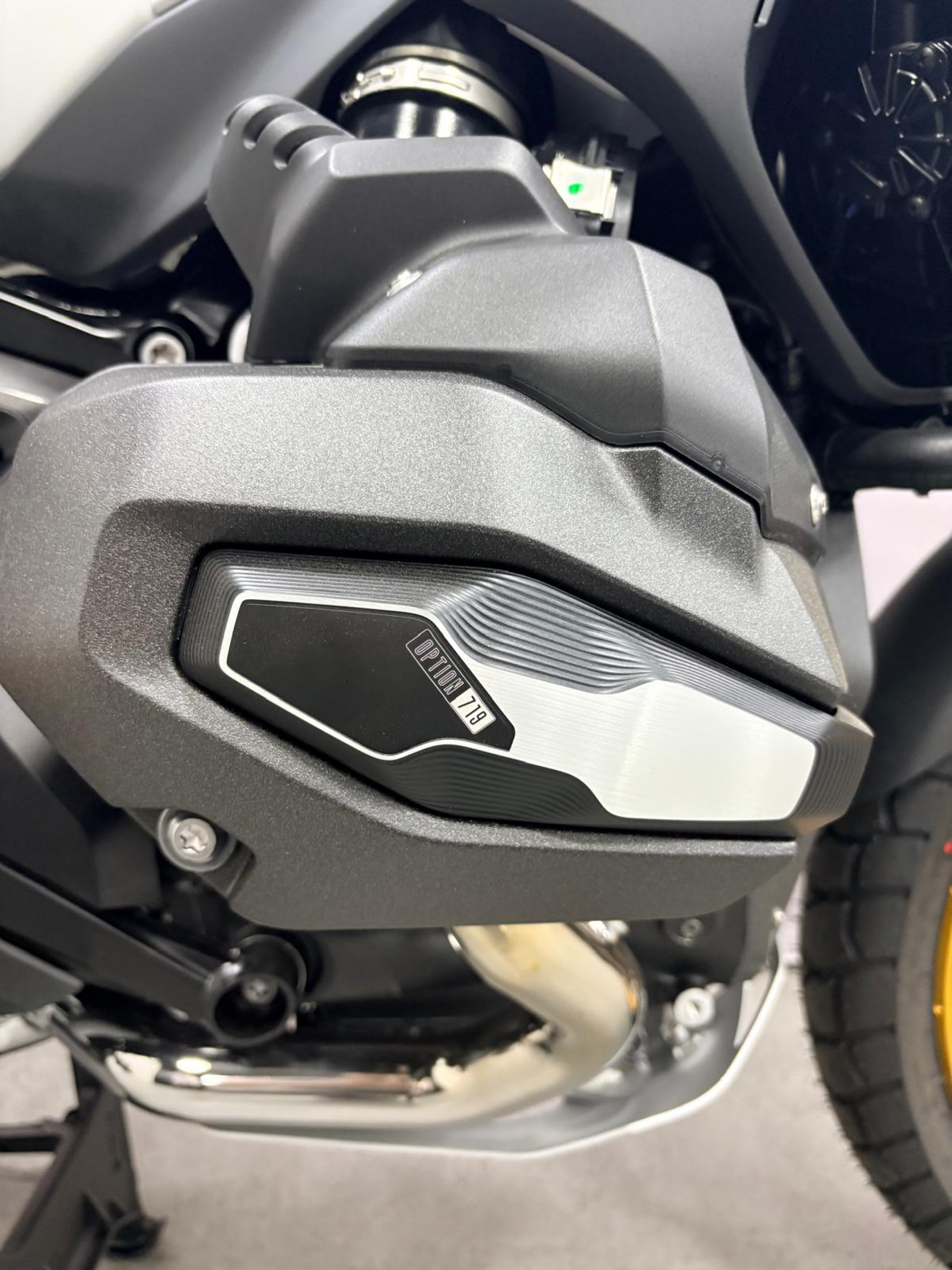 BMW R 1300 GS ASA INCLUS : BOXER BONUS 1500 - + FACCHINETTI DAYS 600-image-2