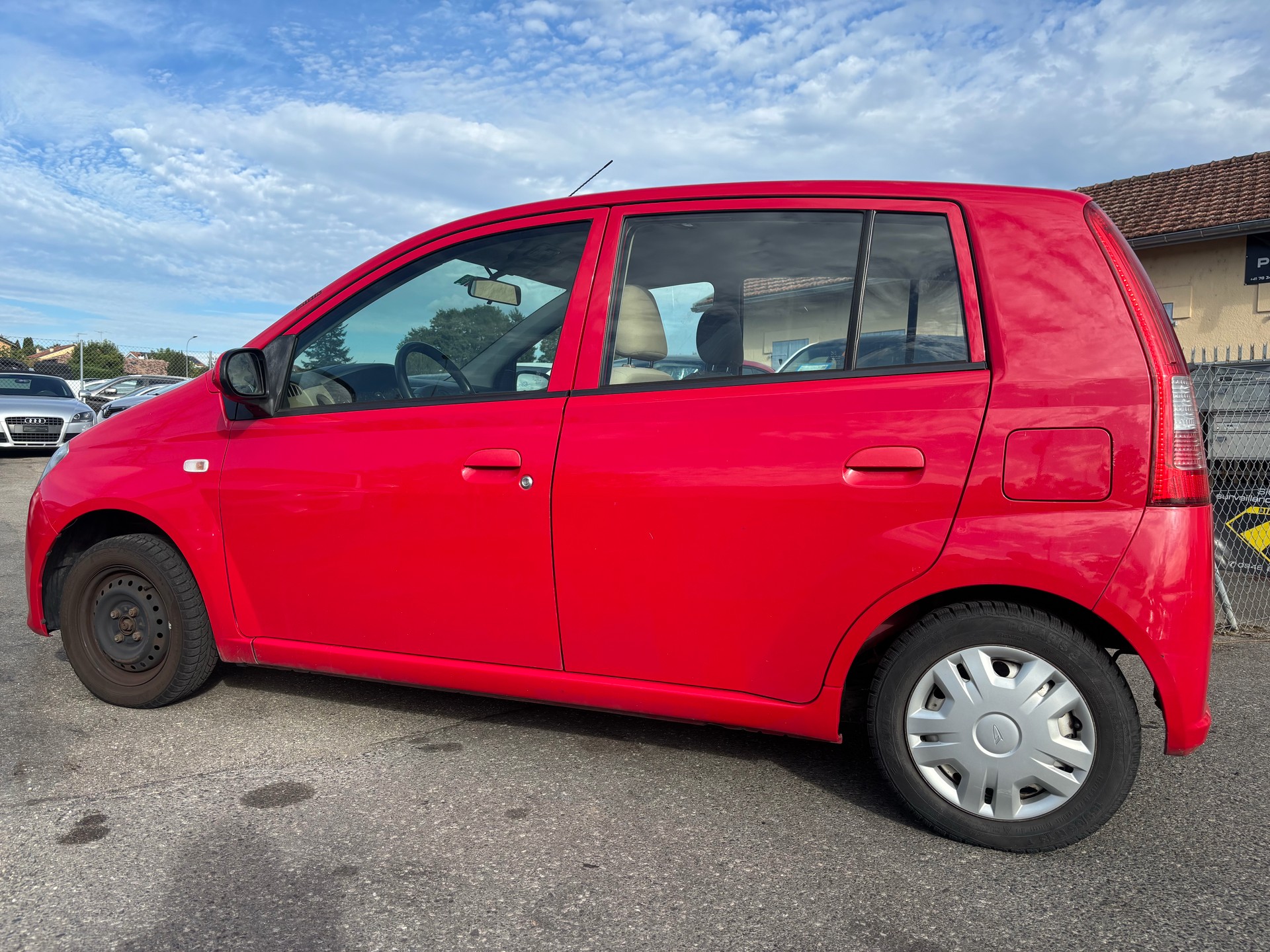 DAIHATSU Cuore 1.0 (Anniversary)-showroom-element-3