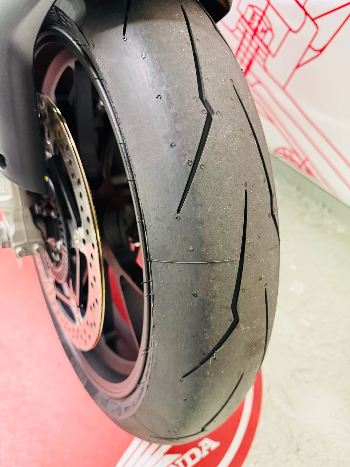 APRILIA RSV4 1100 E5+-image-8