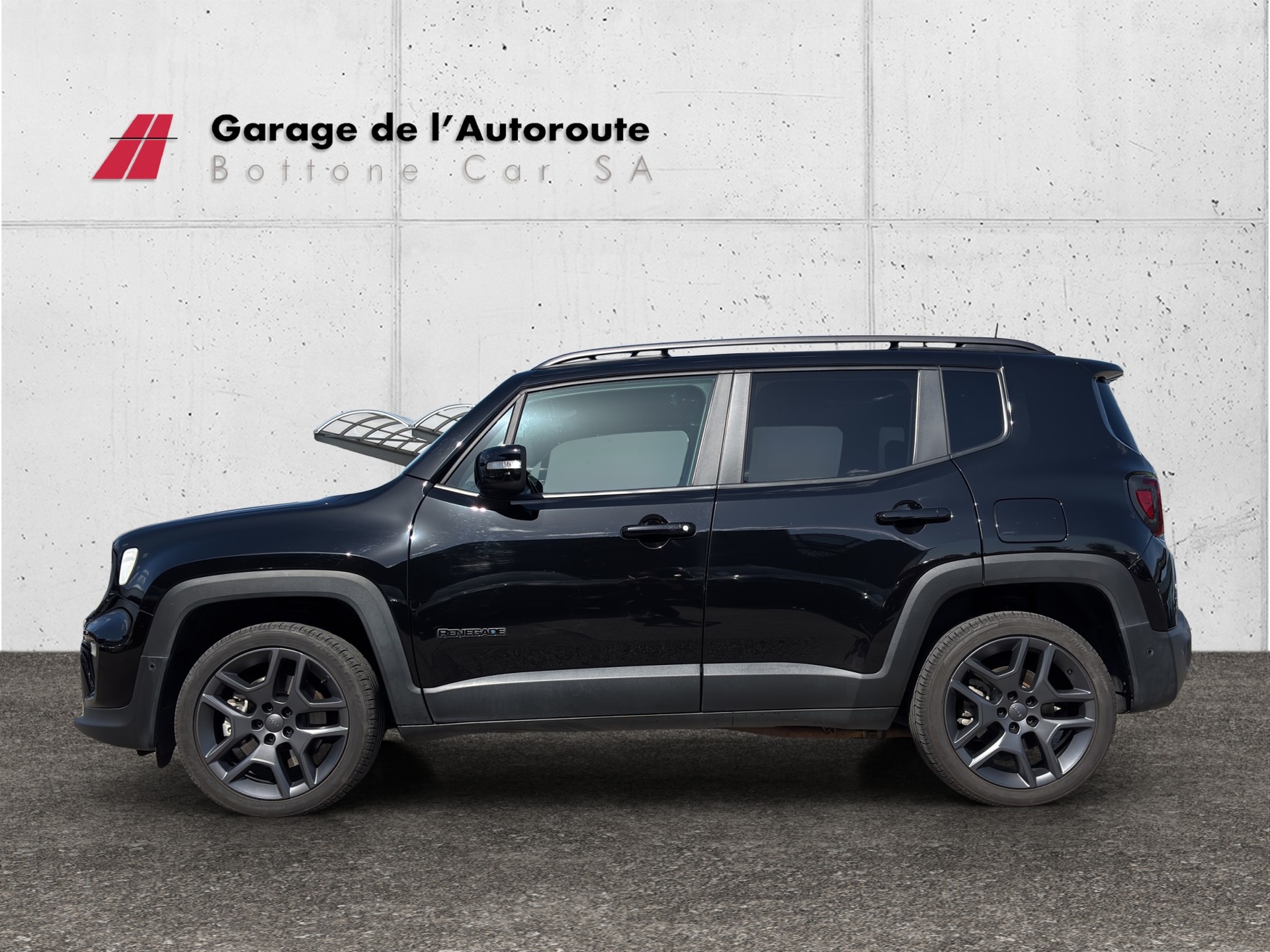 JEEP Renegade 1.3 S 4xe-showroom-element-1