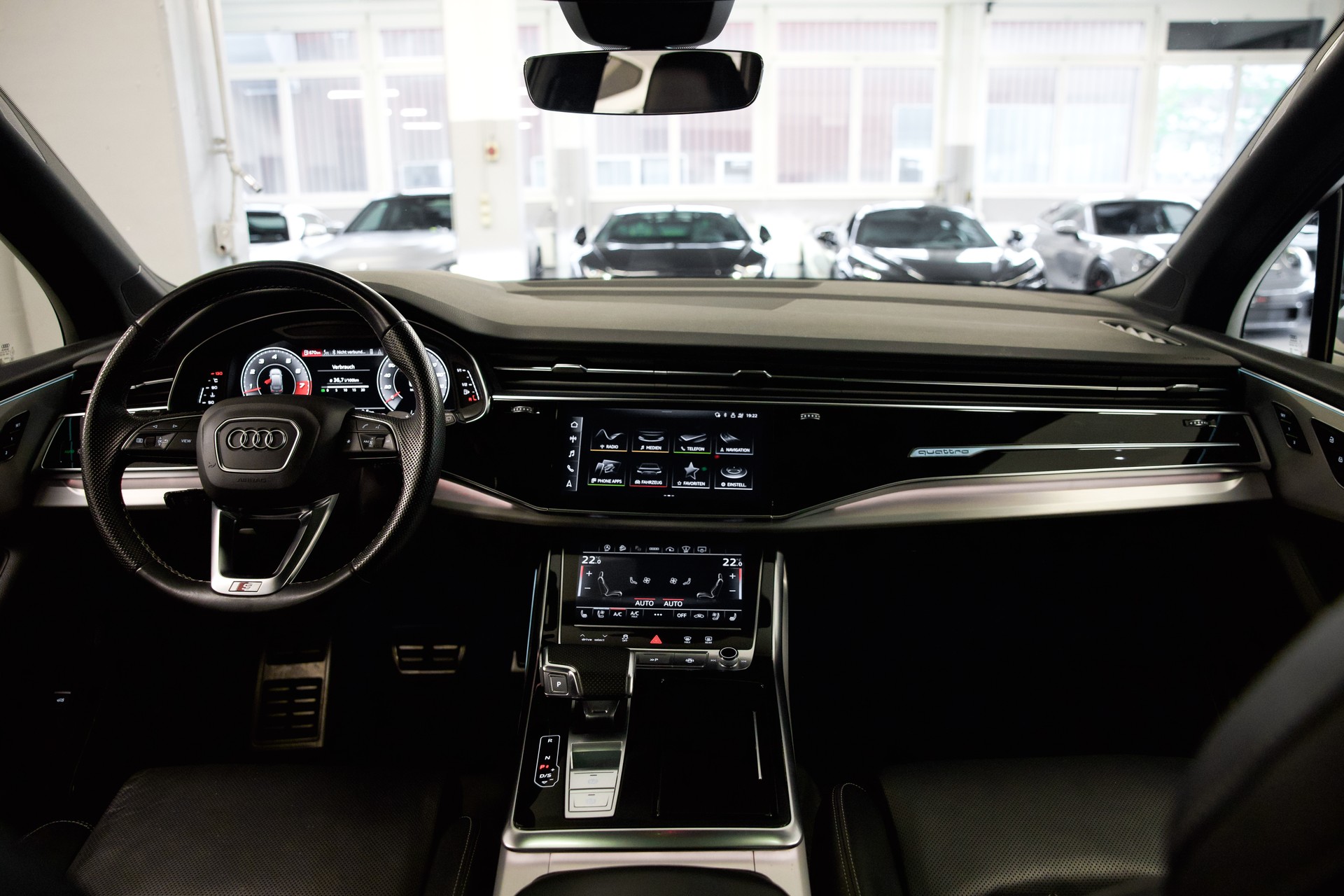 AUDI SQ7 TFSI quattro tiptronic-image-15