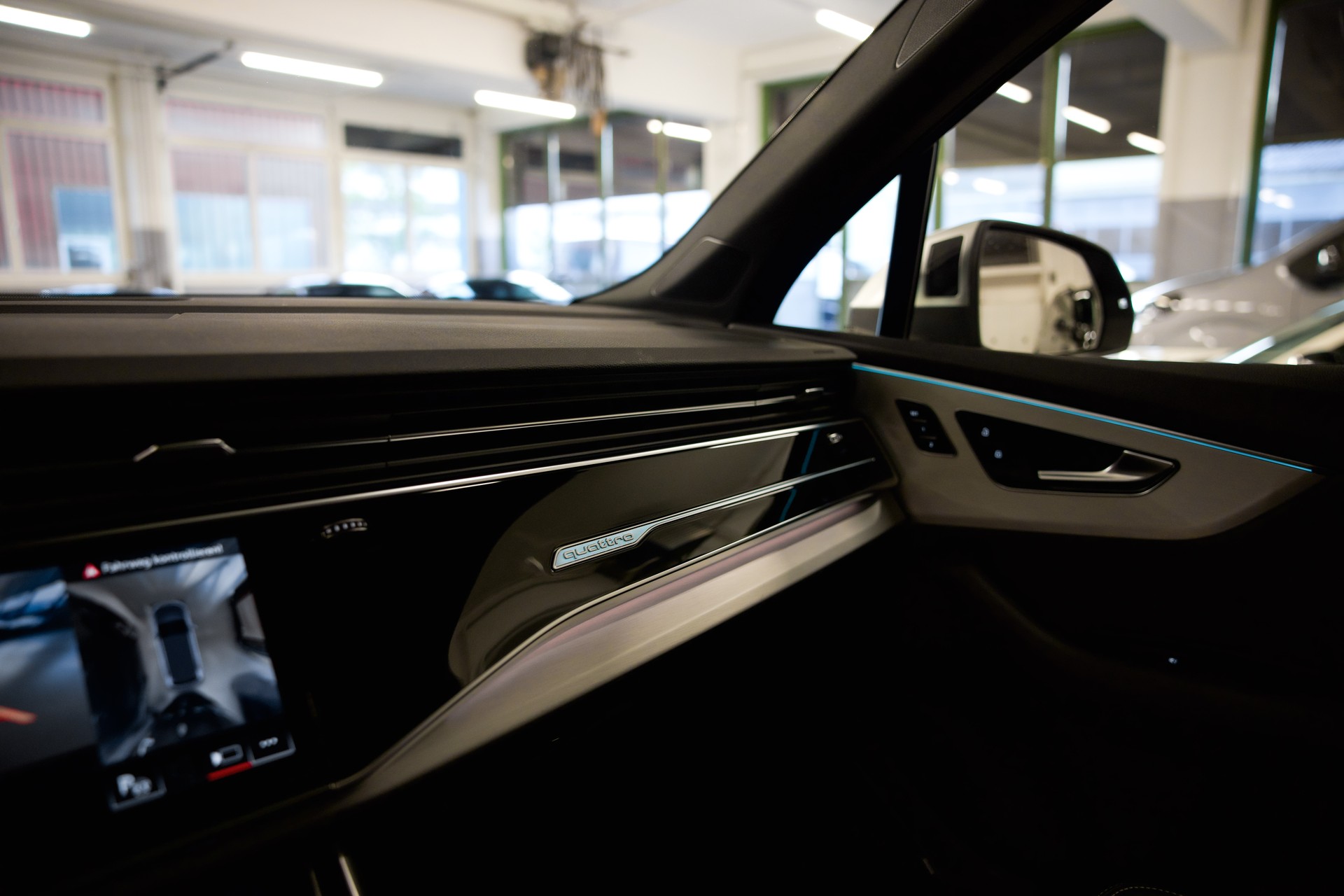 AUDI SQ7 TFSI quattro tiptronic-image-33