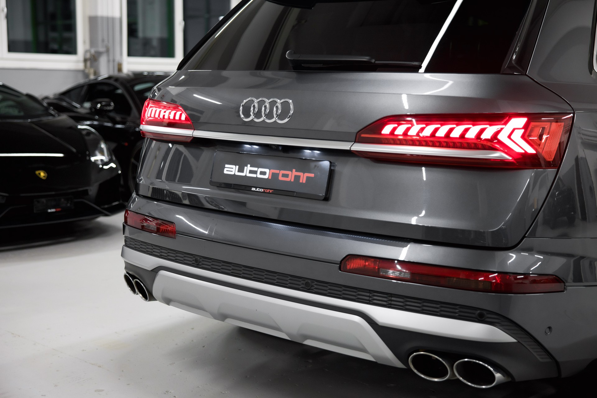 AUDI SQ7 TFSI quattro tiptronic-image-11