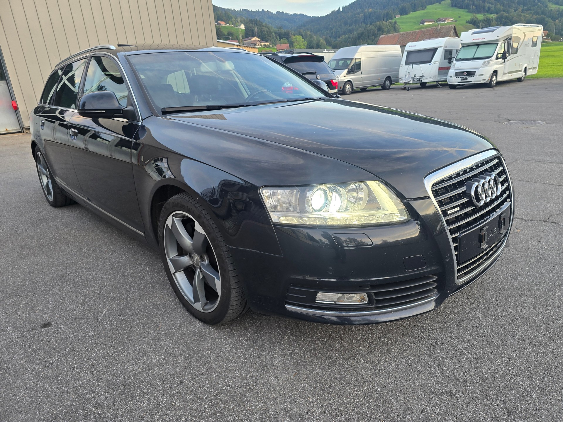 AUDI A6 Avant 3.0 V6 TDI quattro tiptronic-image-2