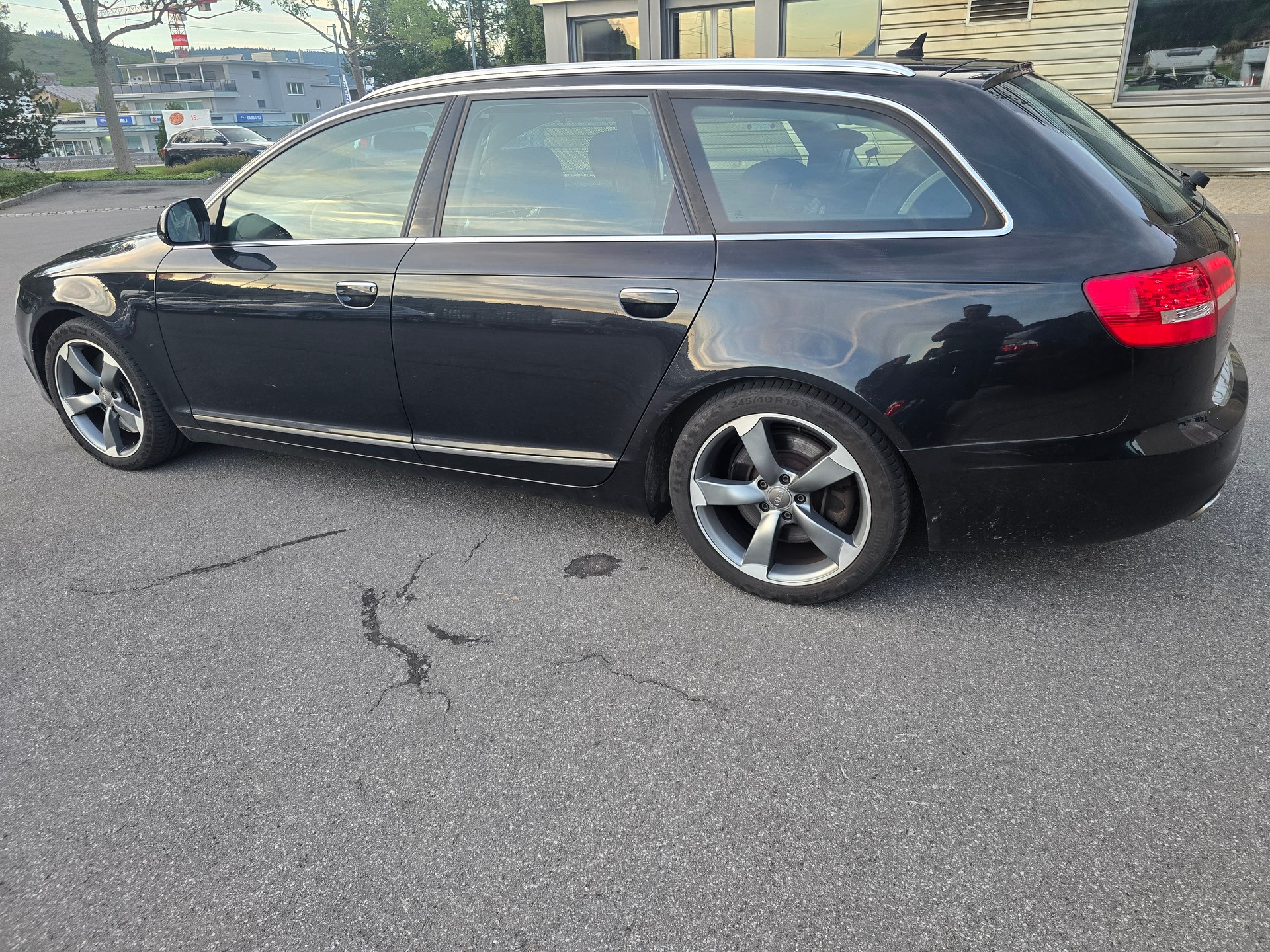AUDI A6 Avant 3.0 V6 TDI quattro tiptronic-image-4