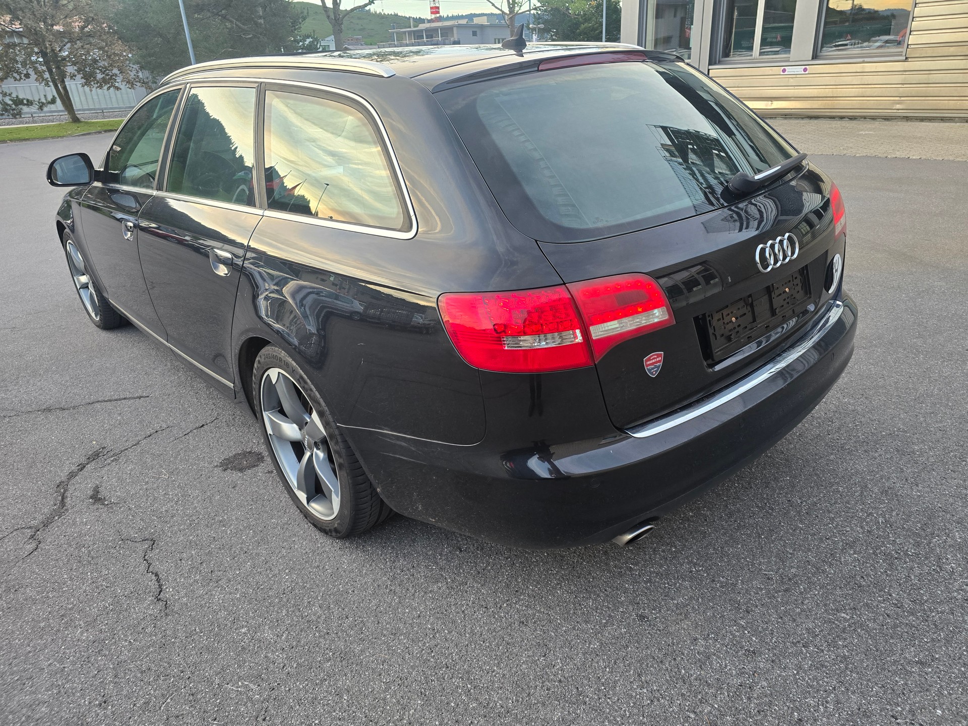 AUDI A6 Avant 3.0 V6 TDI quattro tiptronic-image-5