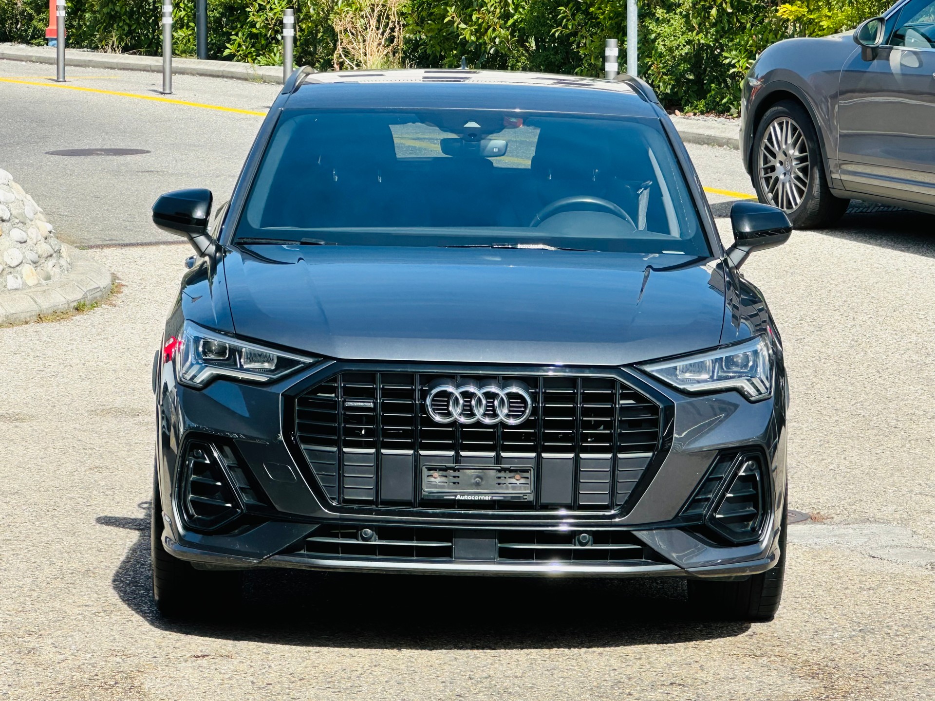 AUDI Q3 40 TFSI S line quattro S-tronic-showroom-element-3