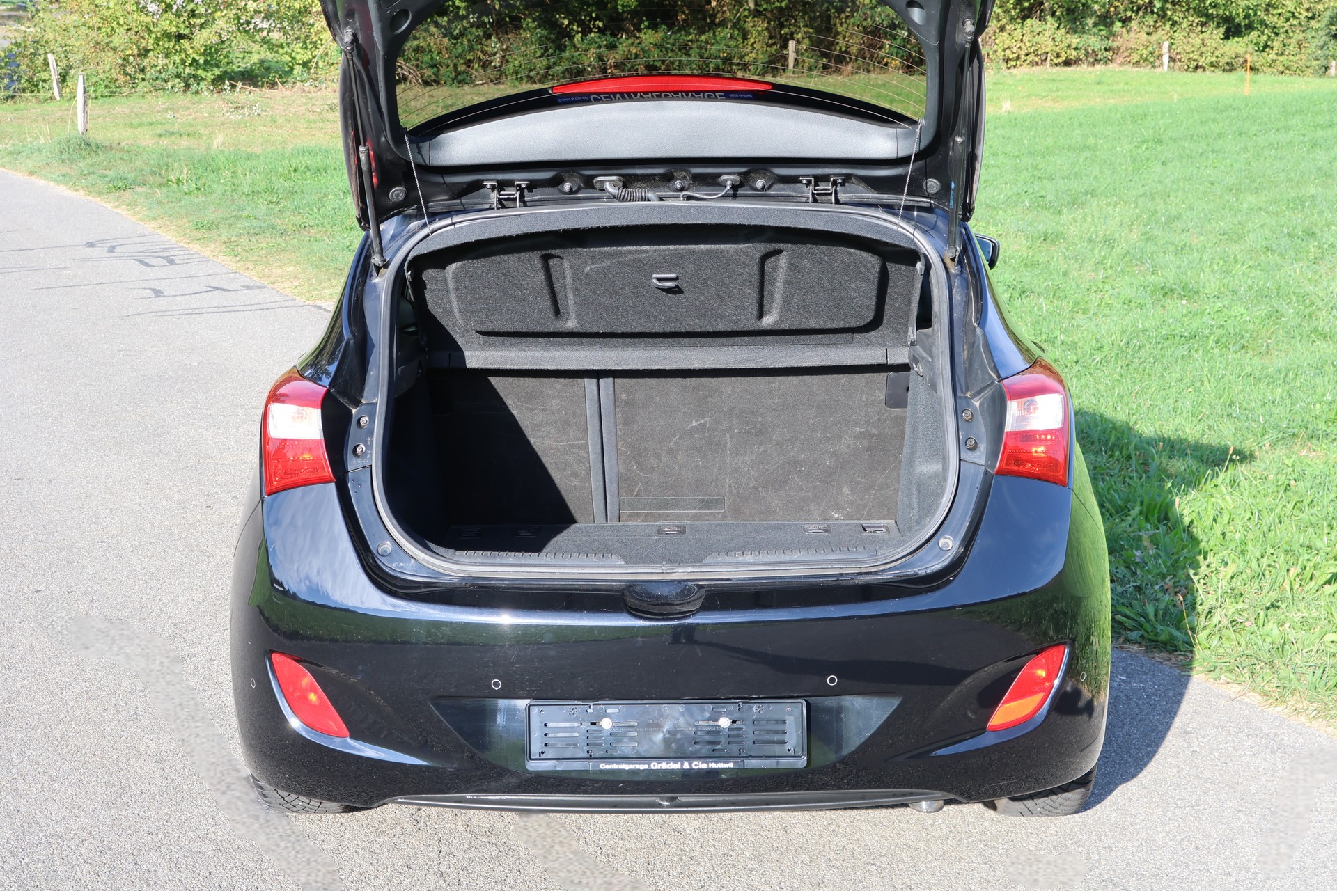 HYUNDAI i30 1.6 GDI Style-image-10