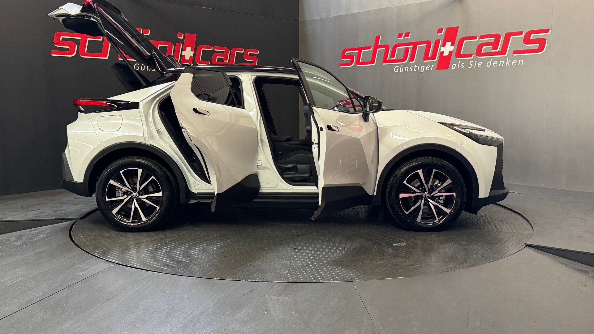 TOYOTA C-HR 2.0 PHEV CVT Trend-image-8