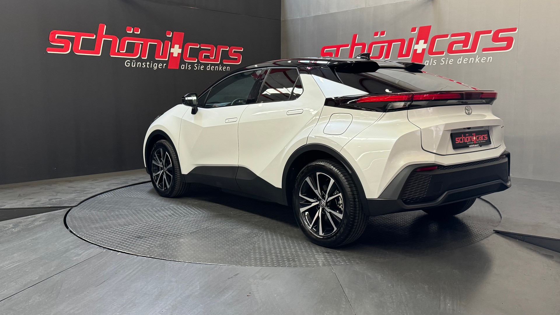 TOYOTA C-HR 2.0 PHEV CVT Trend-image-4