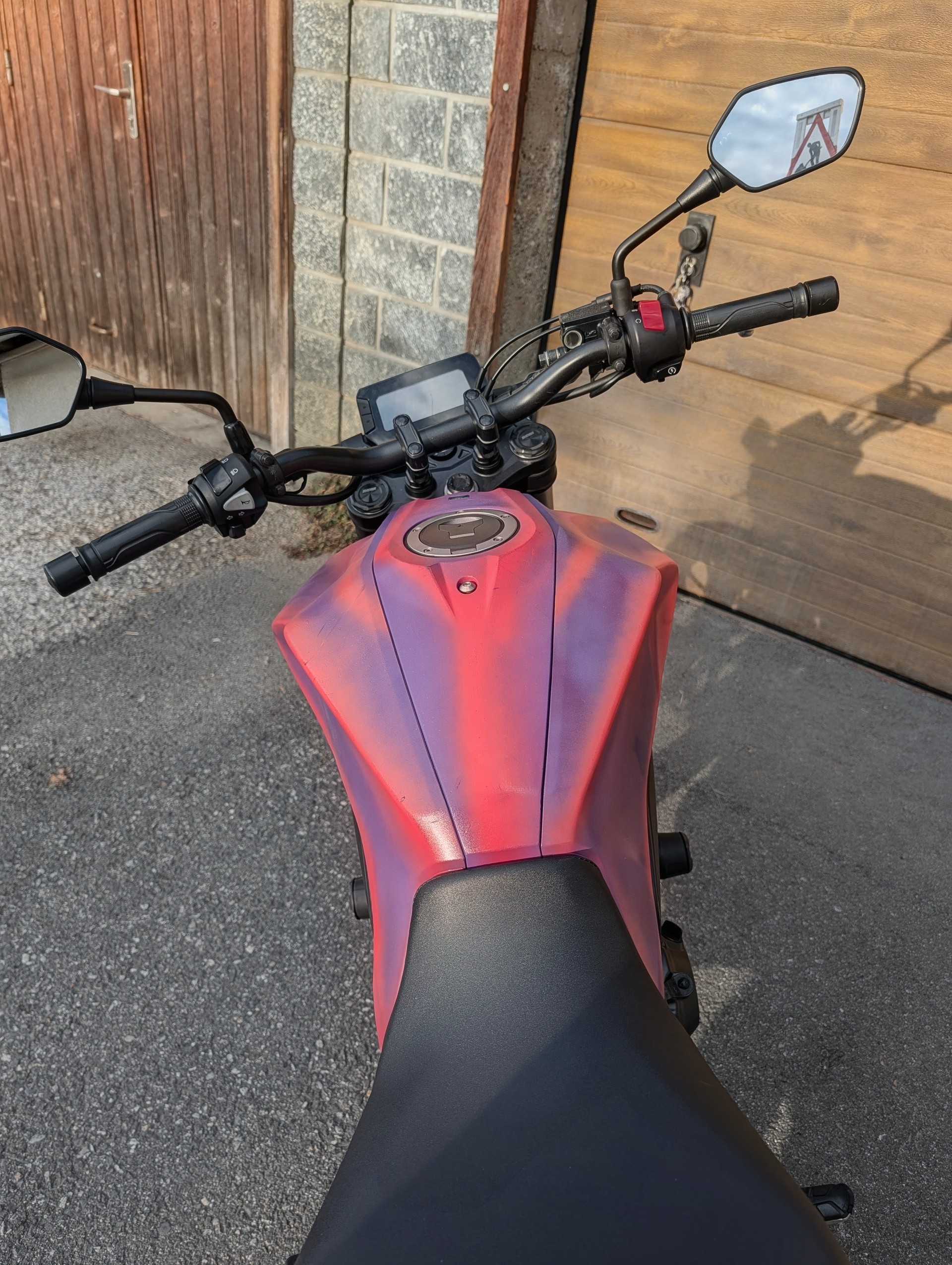 HONDA CB 300 R-image-4