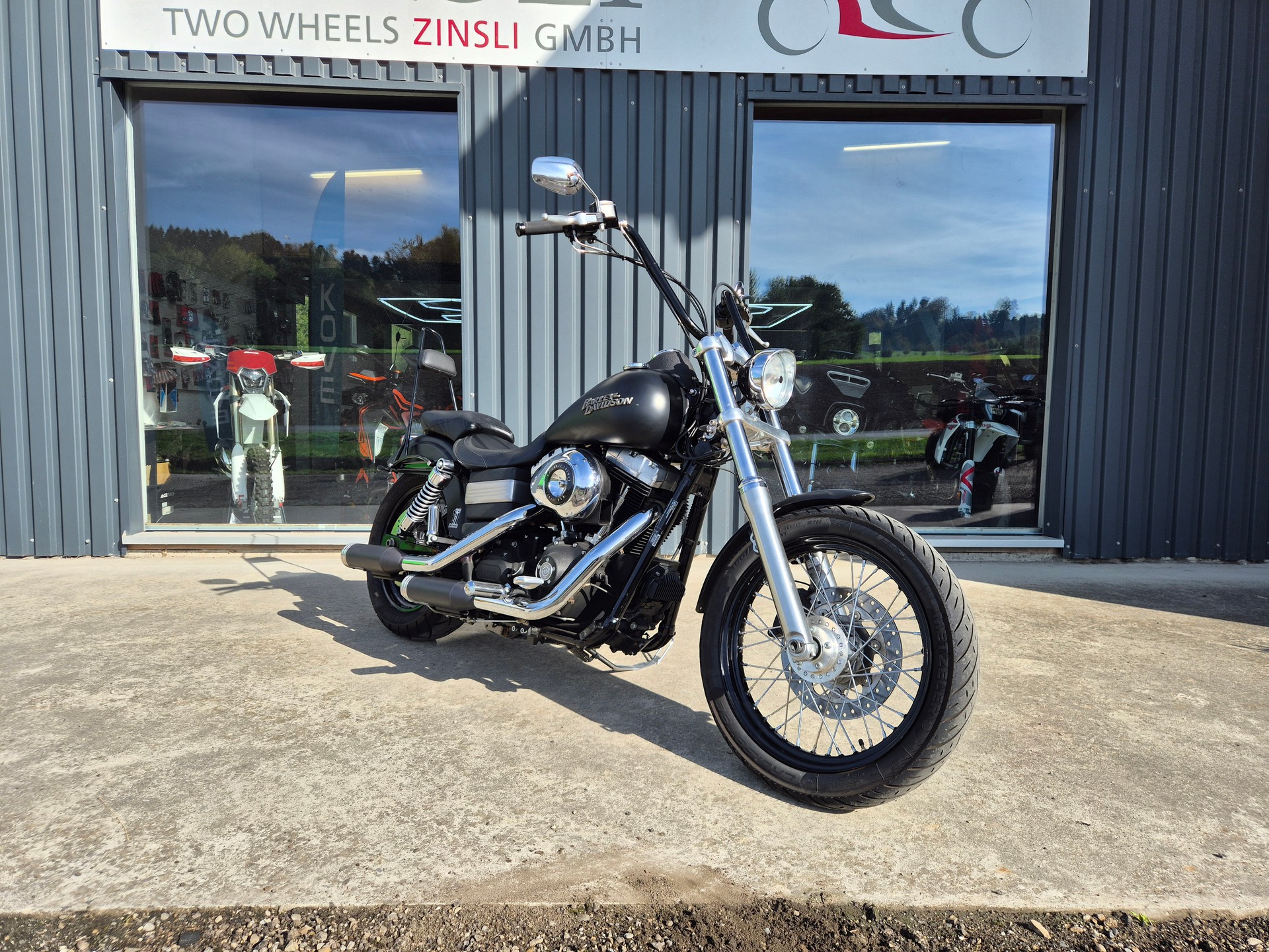 HARLEY-DAVIDSON FXDB Dyna Street Bob ABS-image-2