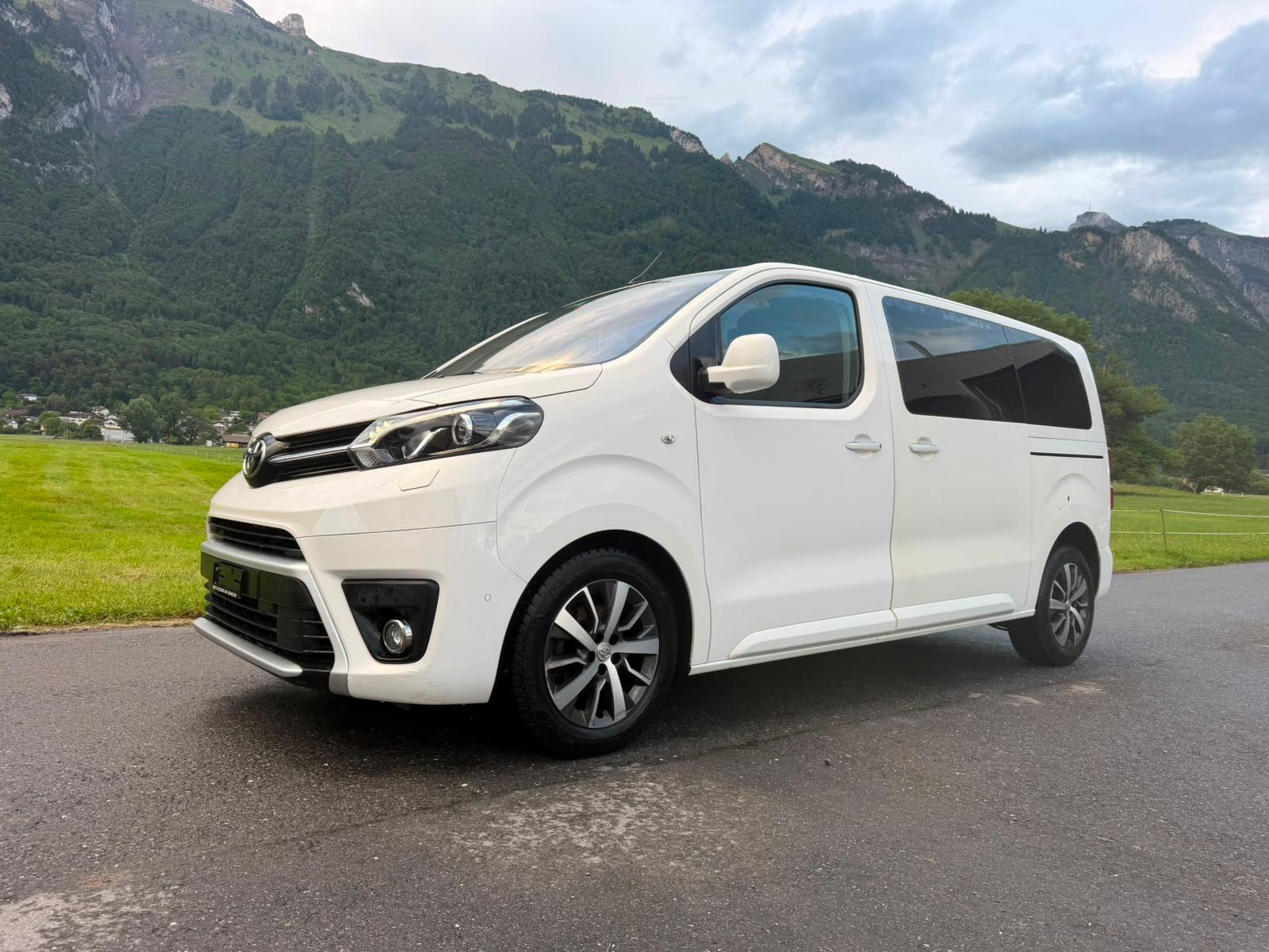 TOYOTA Proace Verso 2.0 D-4D Family L1 Automatic-image-1