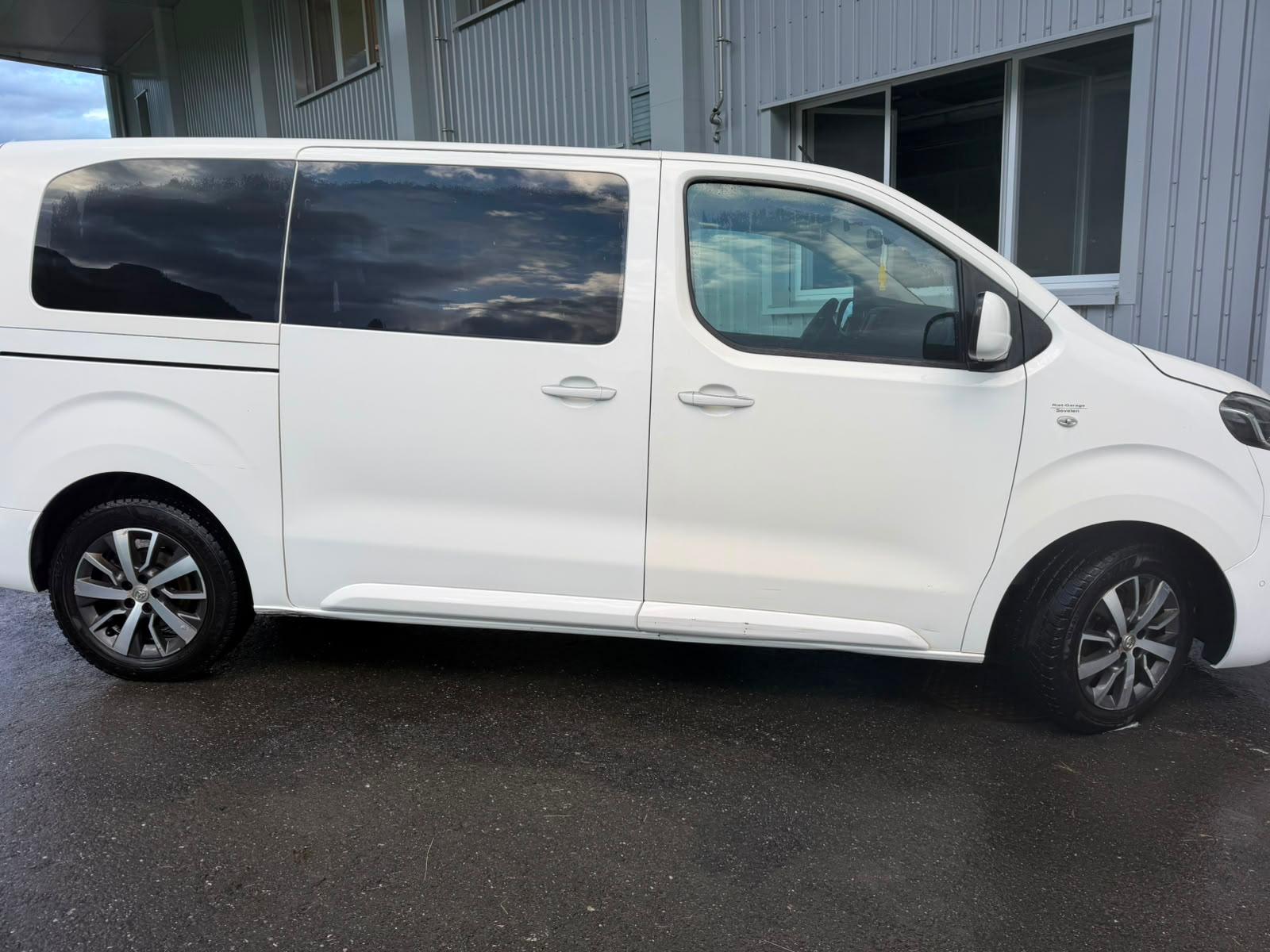TOYOTA Proace Verso 2.0 D-4D Family L1 Automatic-image-4