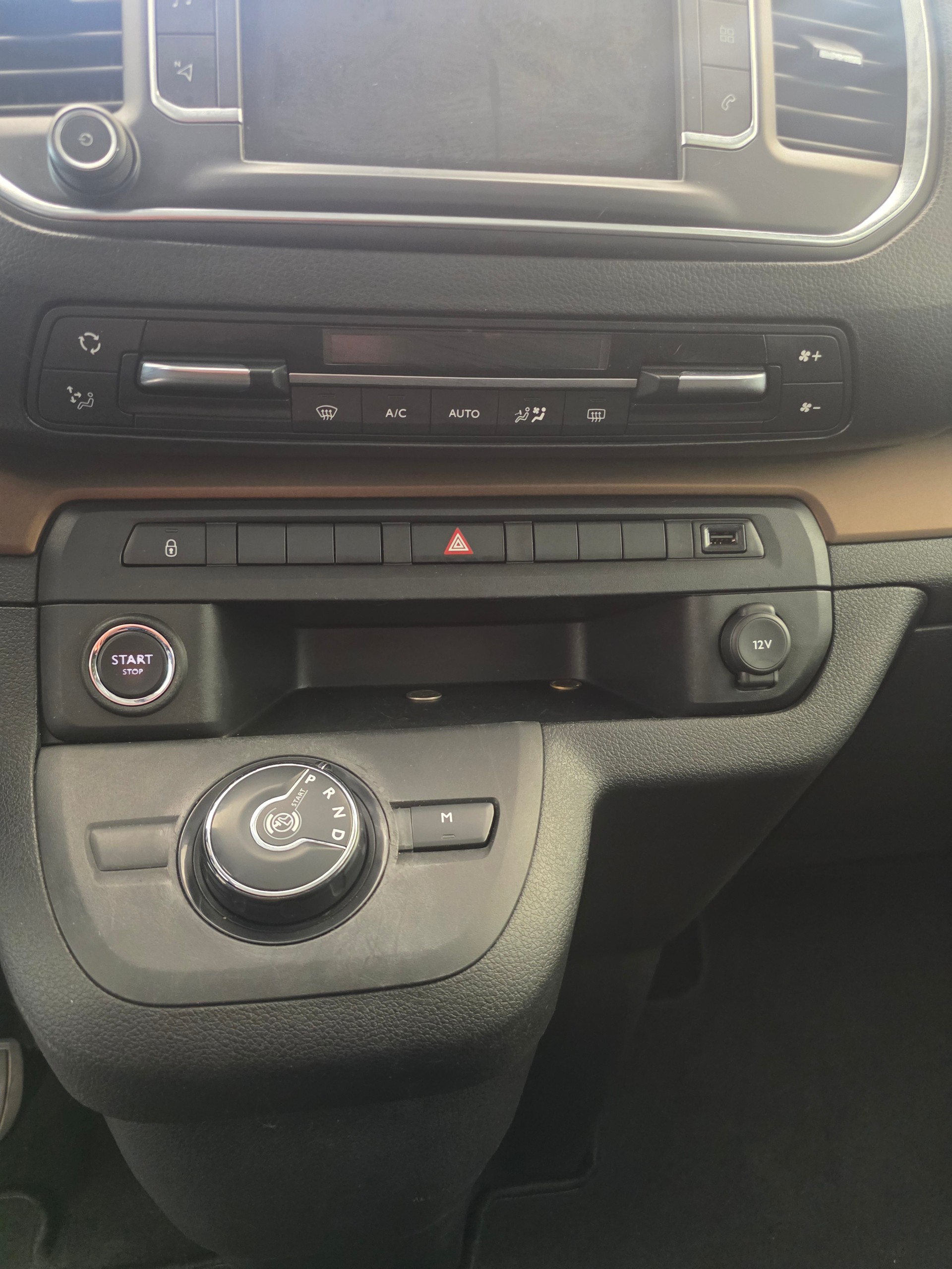TOYOTA Proace Verso 2.0 D-4D Family L1 Automatic-image-12