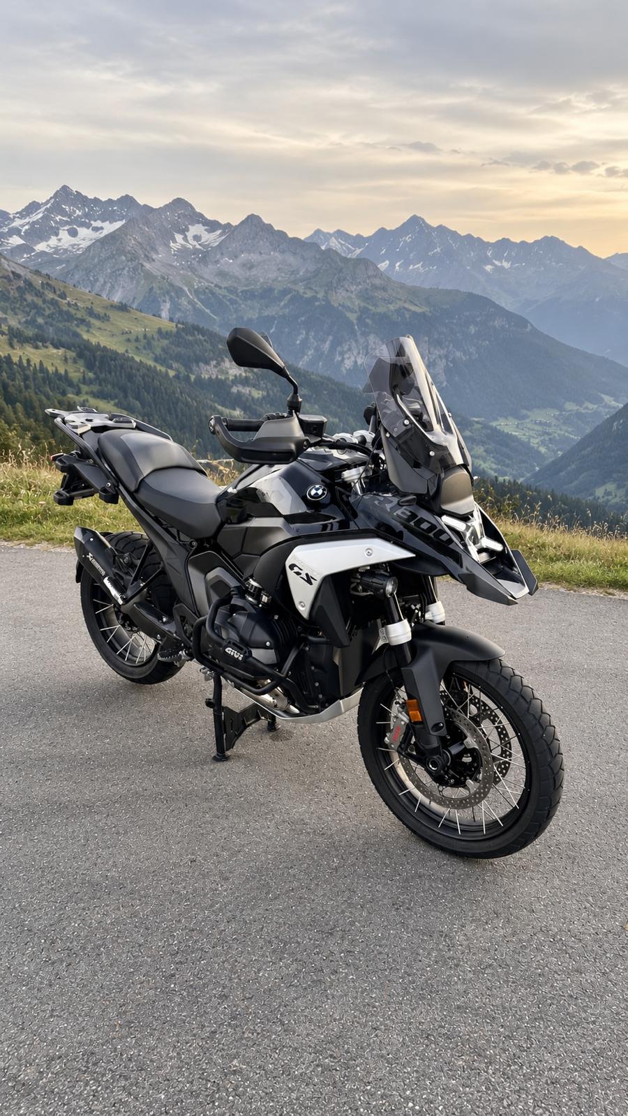 BMW R 1300 GS-image-2