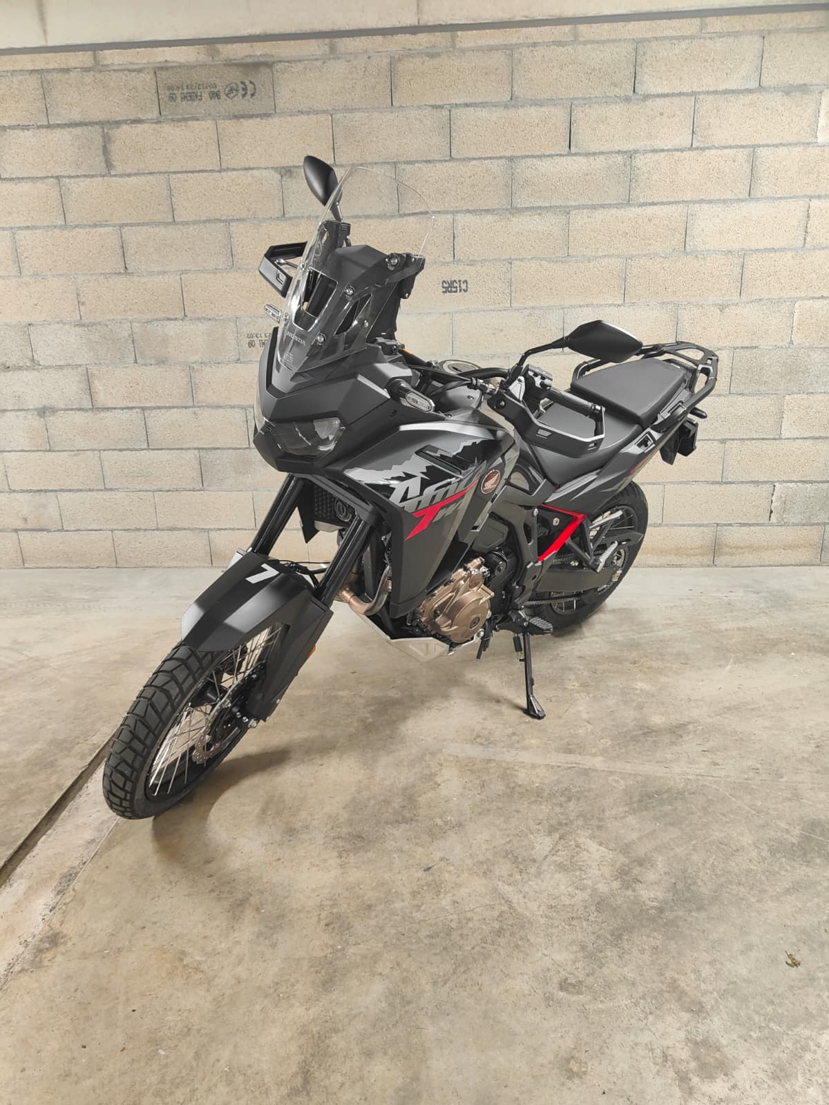 HONDA CRF 1100 DCT Africa Twin-image-4