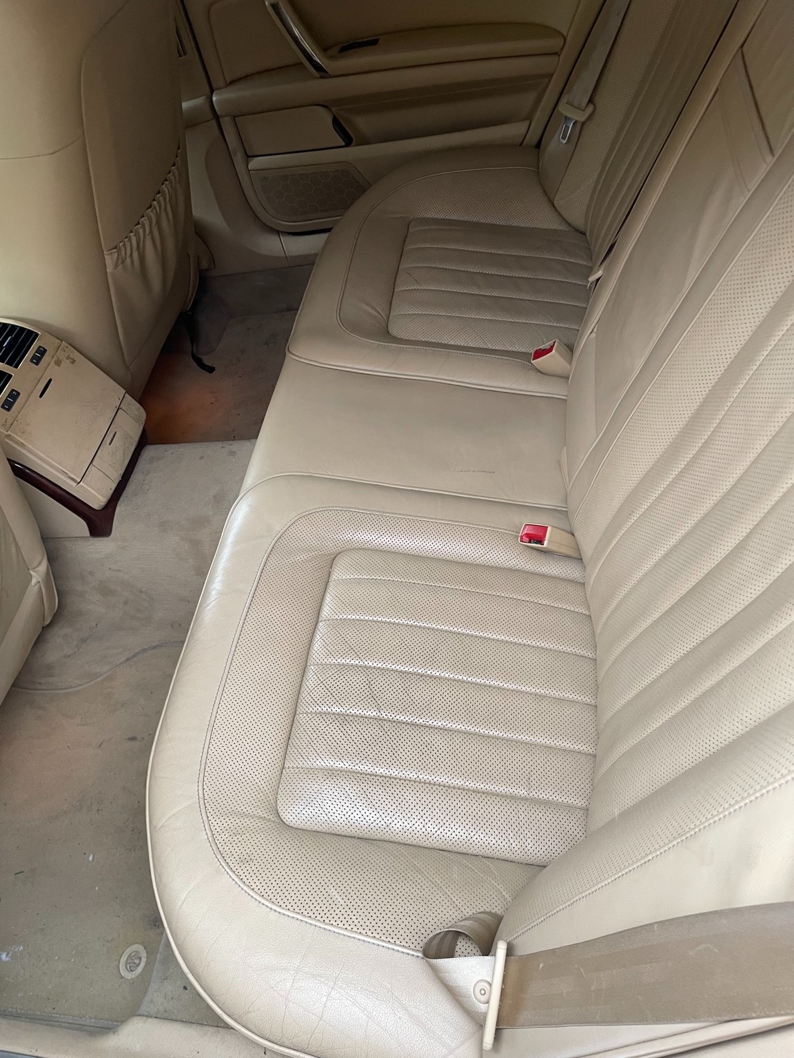 VW Phaeton 3.0 TDi V6 4Motion-image-6