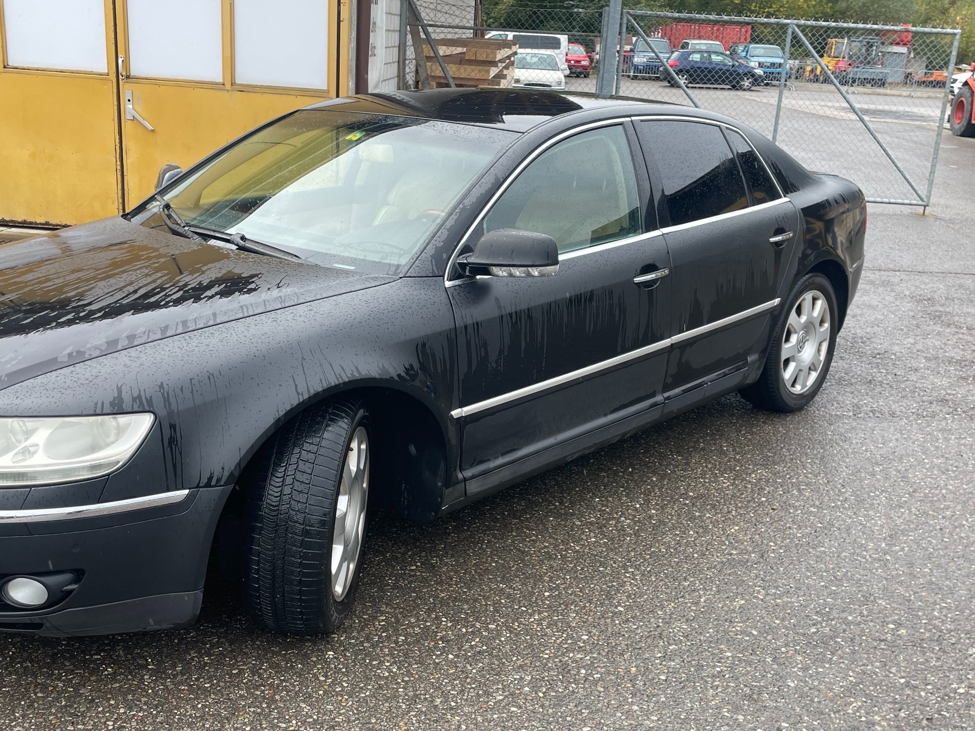 VW Phaeton 3.0 TDi V6 4Motion-image-1