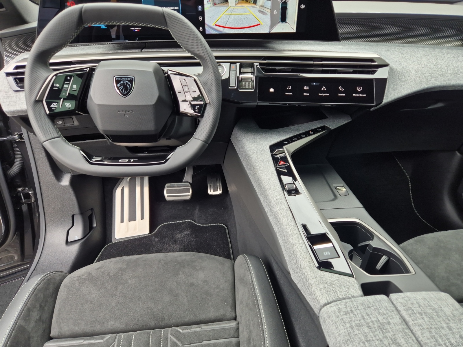 PEUGEOT 3008 e-Launch Edition AWD 73kWh-image-9