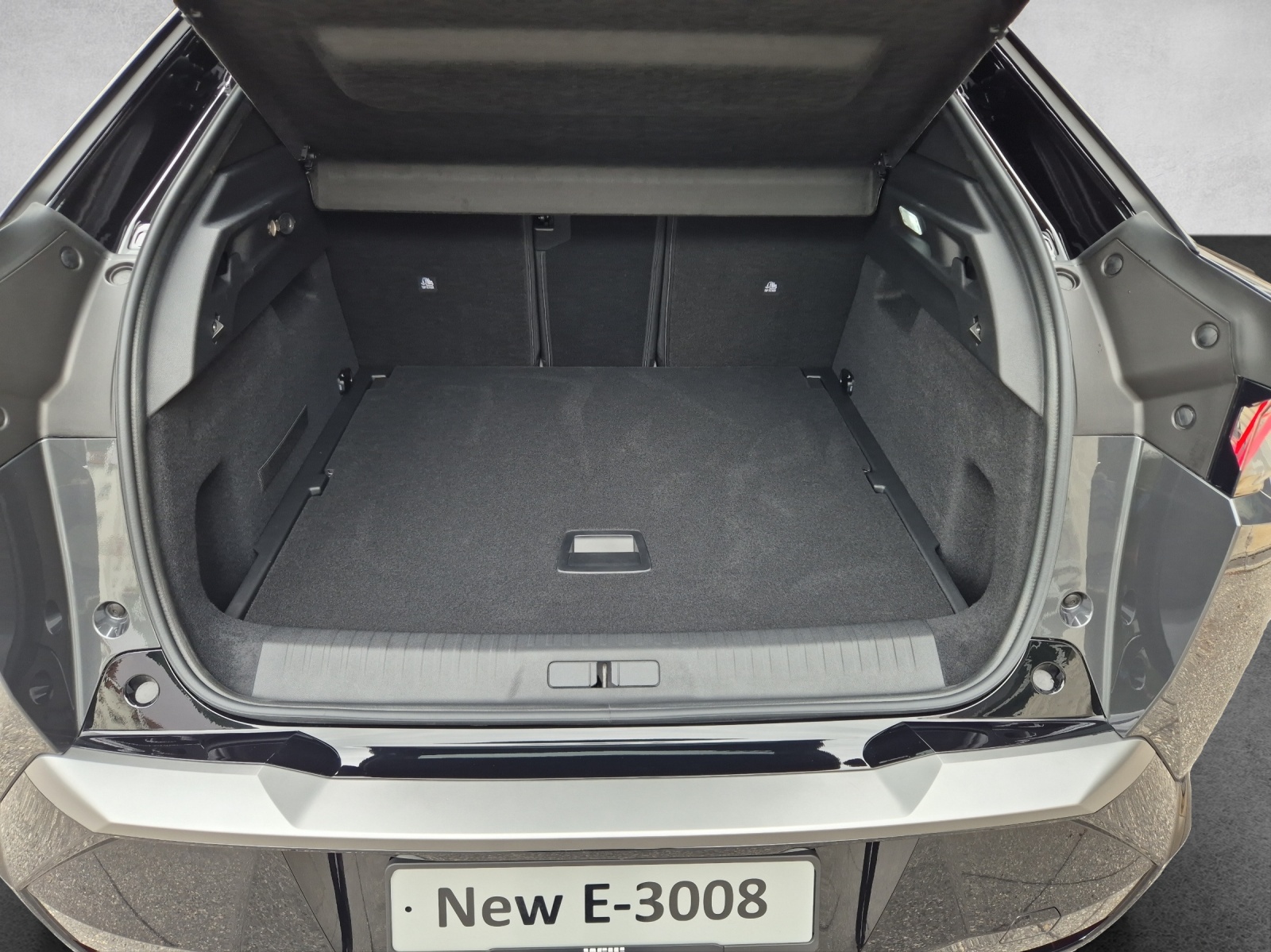 PEUGEOT 3008 e-Launch Edition AWD 73kWh-image-13