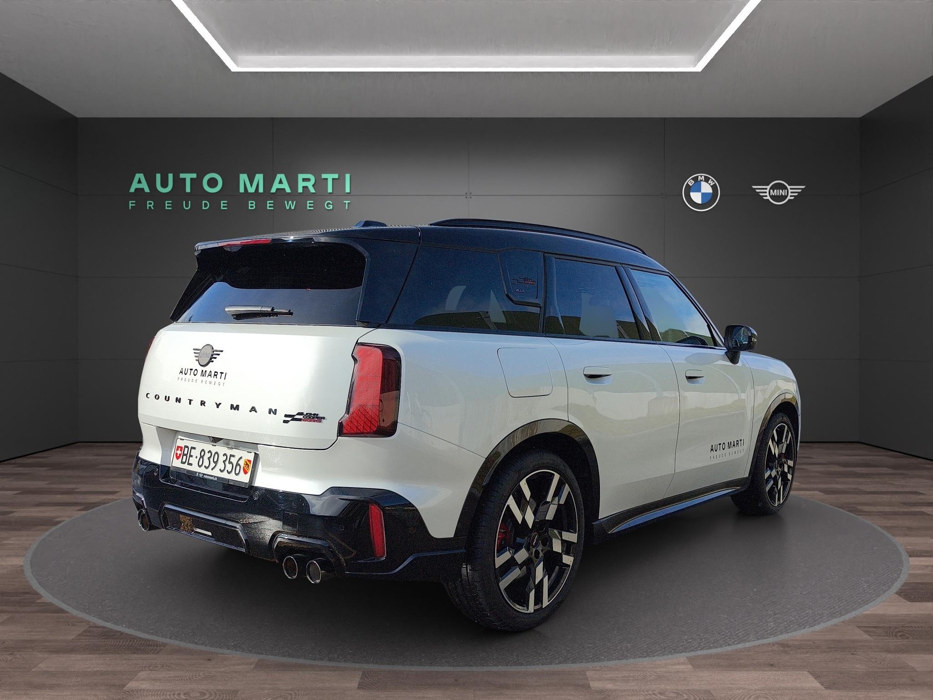 MINI Countryman U25 2.0i John Cooper Works ALL4-showroom-element-3
