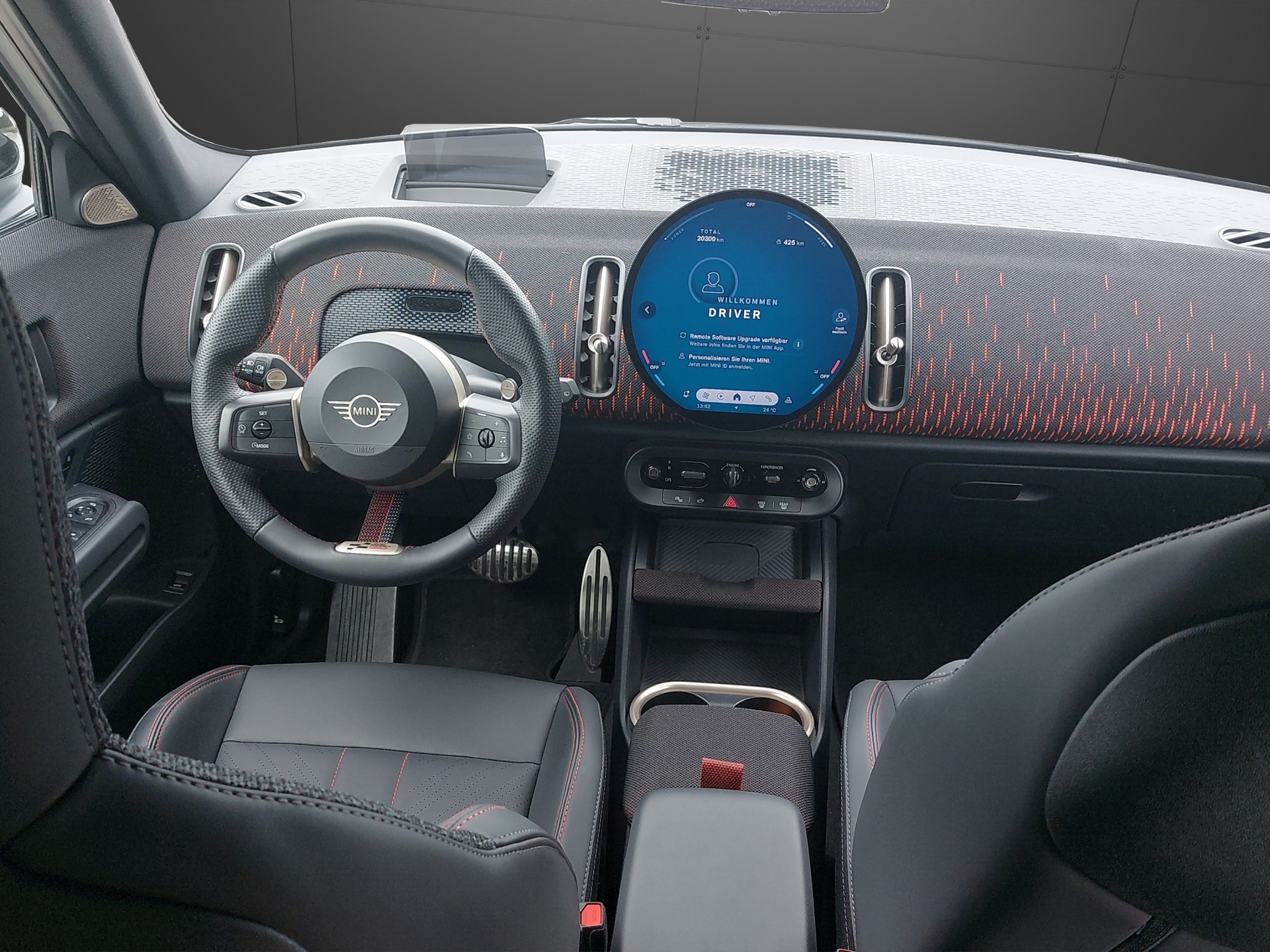 MINI Countryman U25 2.0i John Cooper Works ALL4-image-17