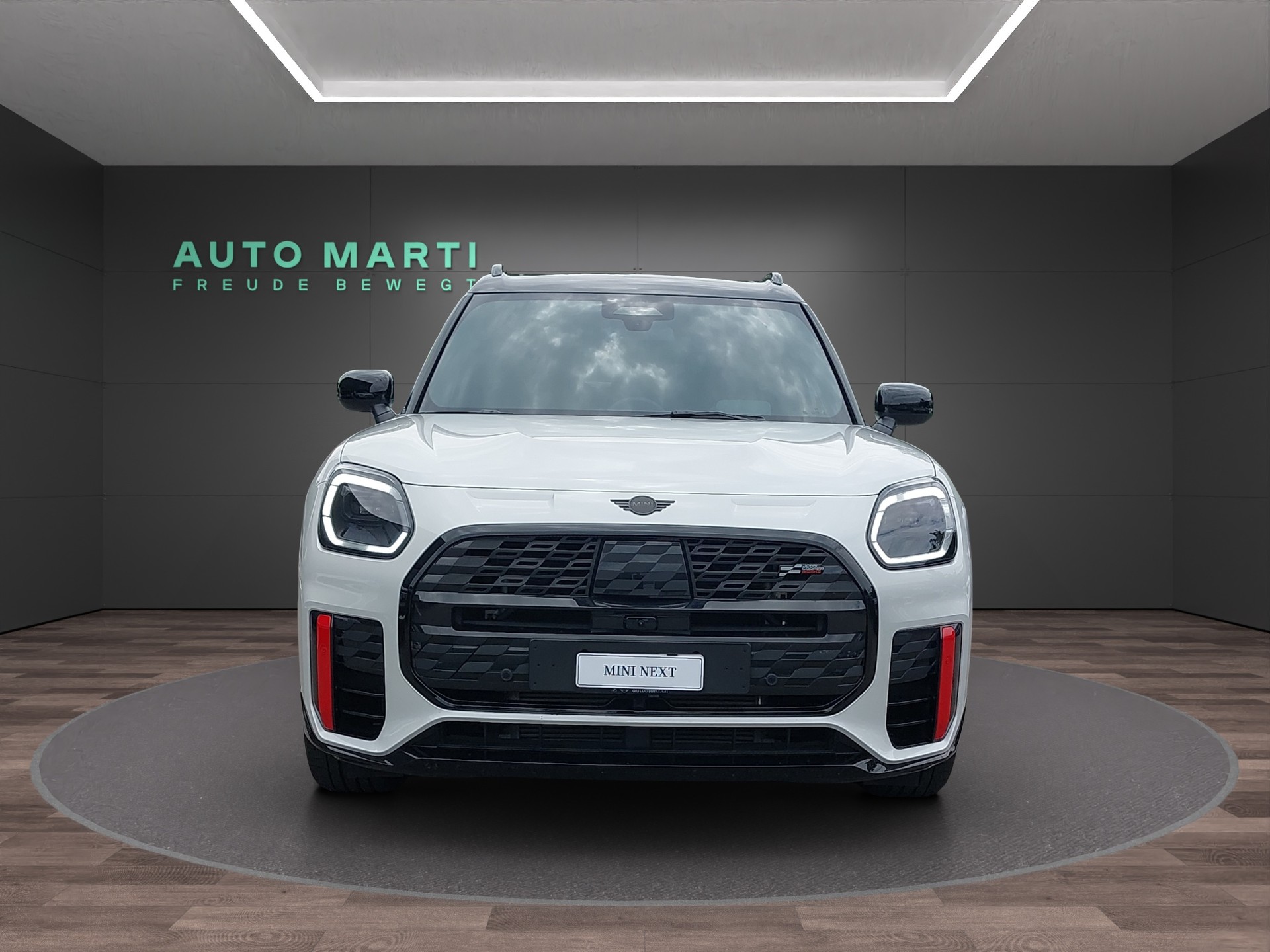 MINI Countryman U25 2.0i John Cooper Works ALL4-image-4
