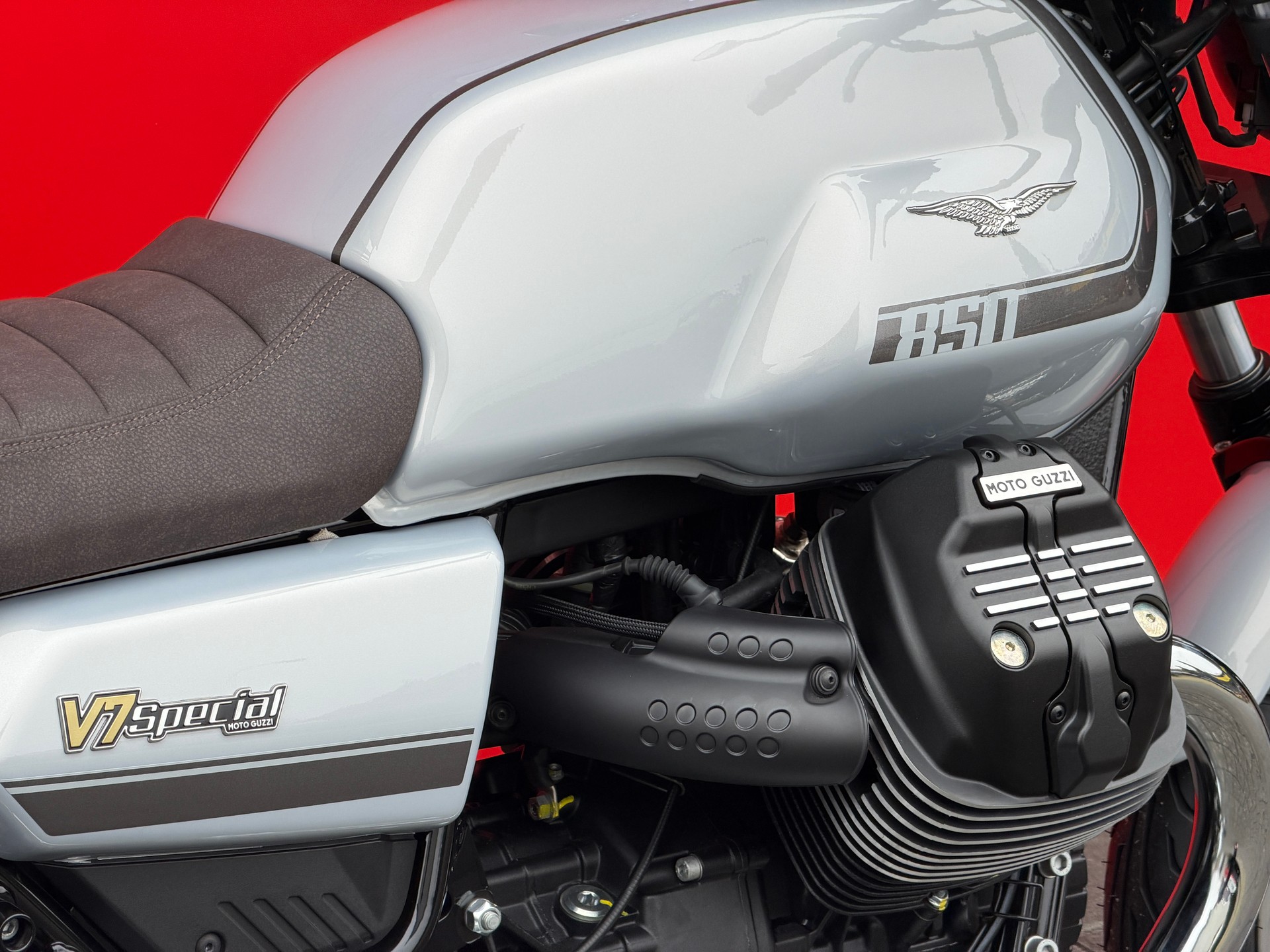MOTO GUZZI V7 IV 850 Special-image-5