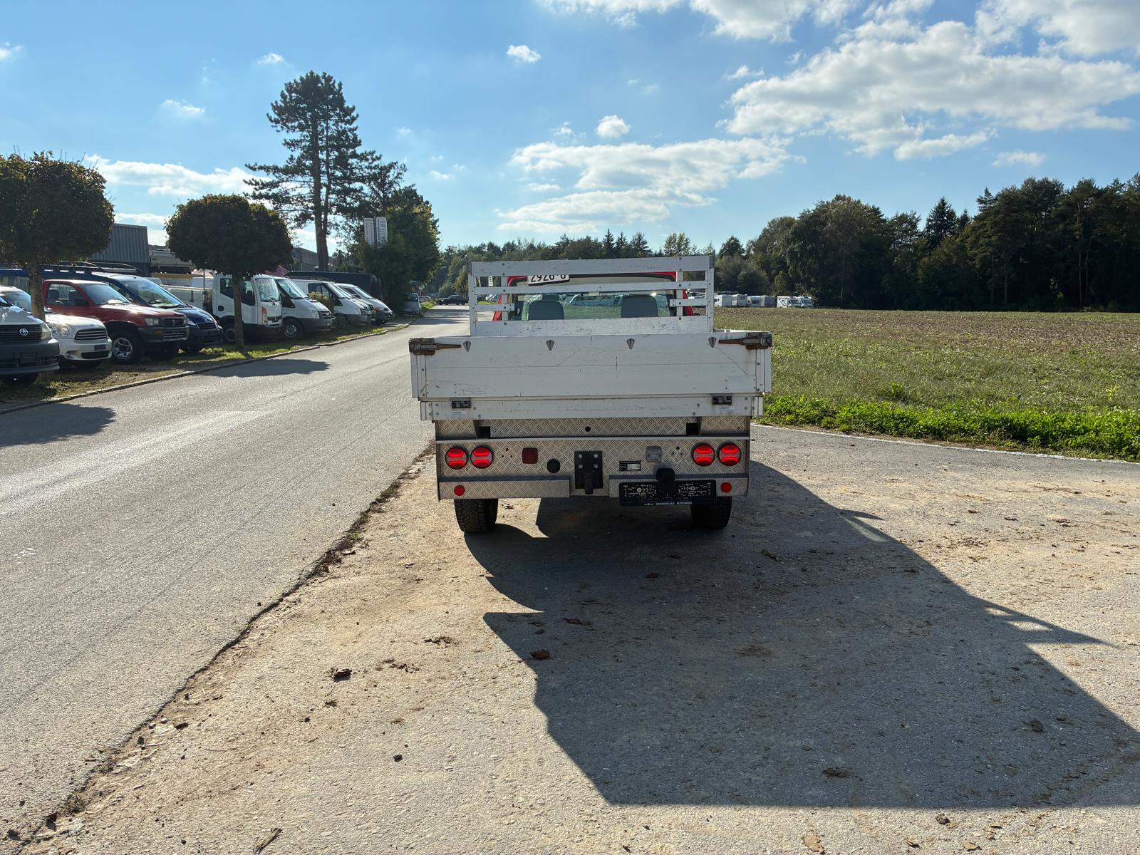 NISSAN King Cab 2.5TDi 4x4-image-3