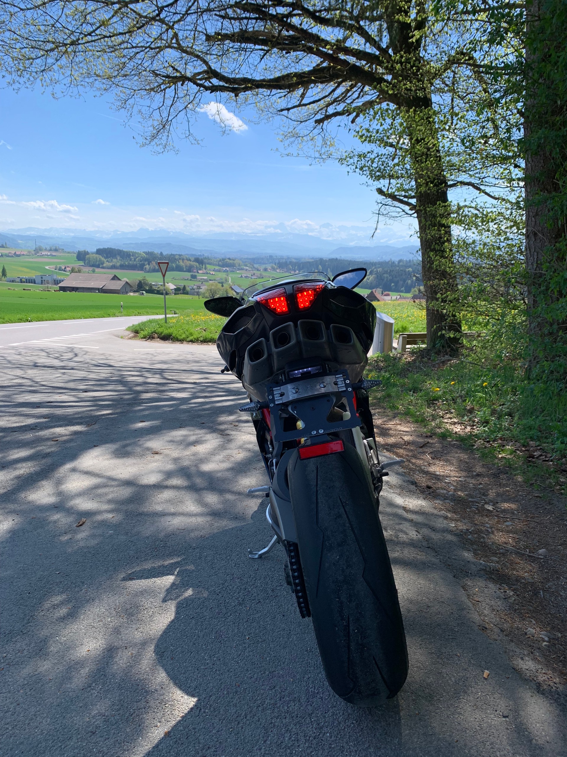 MV AGUSTA F4 1000 R (ab Service)-image-3