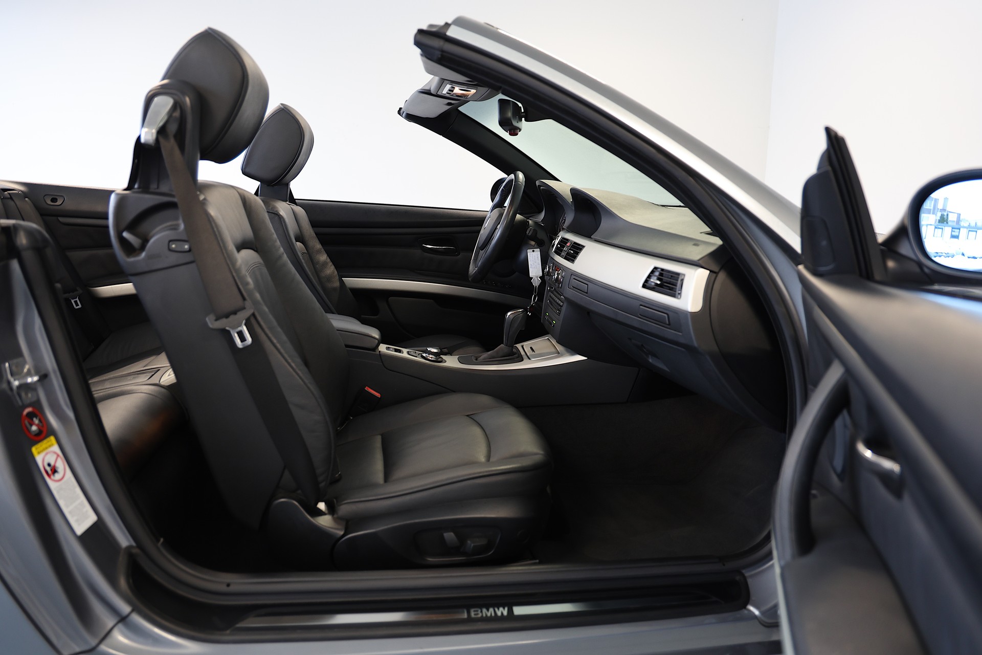 BMW 325i Cabriolet Steptronic-image-12