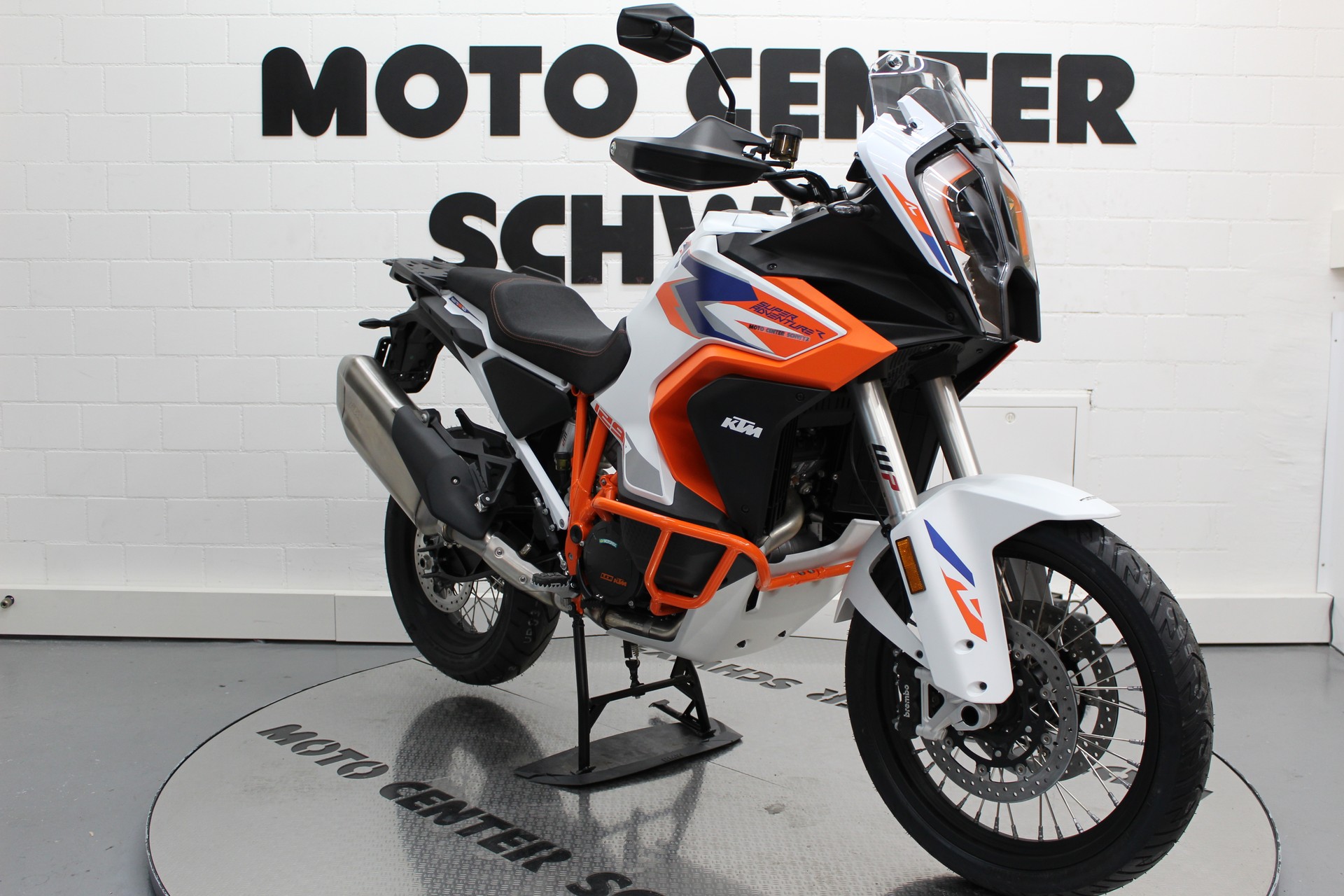 KTM 1290 Super Adventure R-showroom-element-1