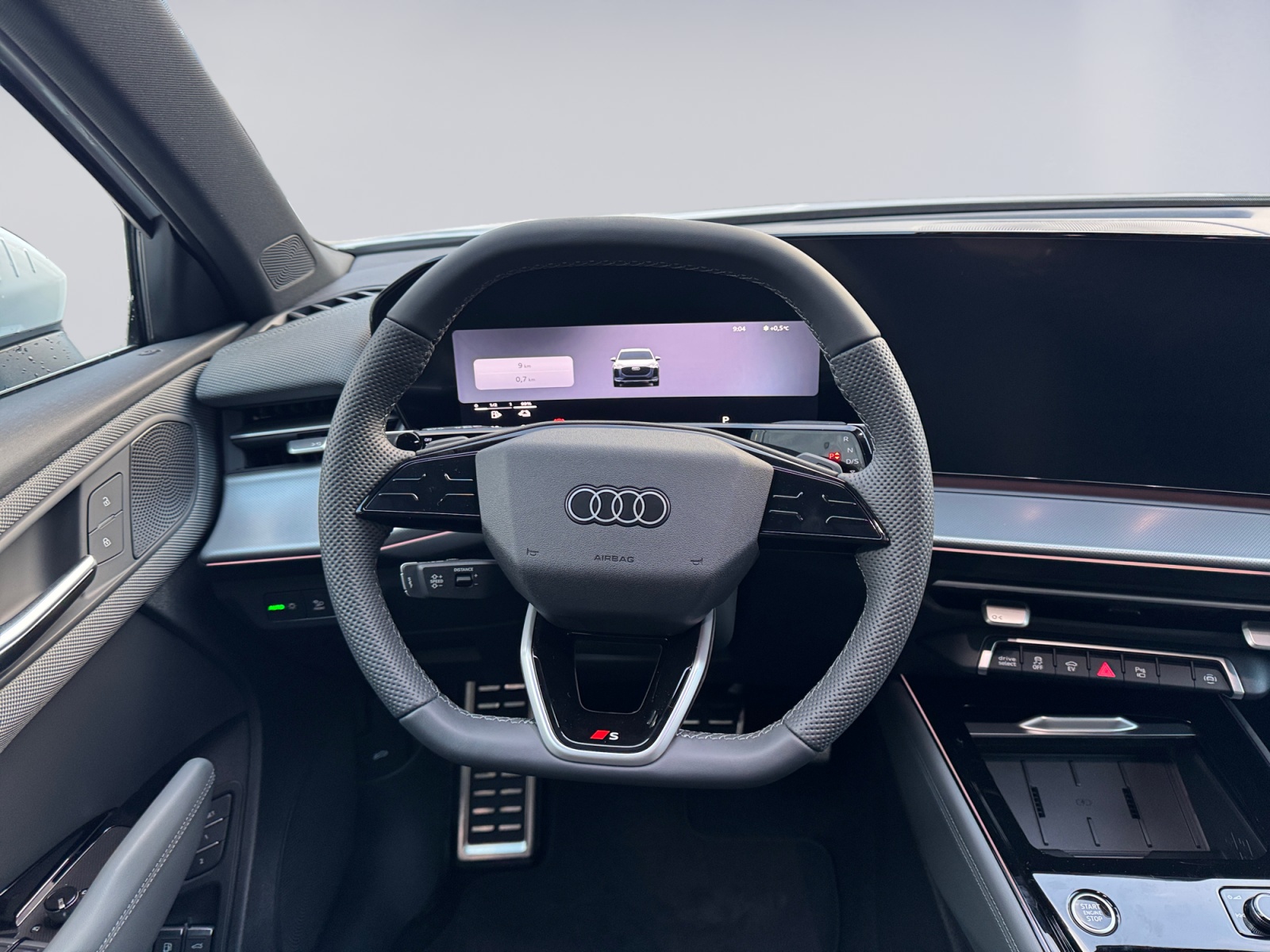 AUDI Q3 SUV e-hybrid 200 kW S tronig-image-11