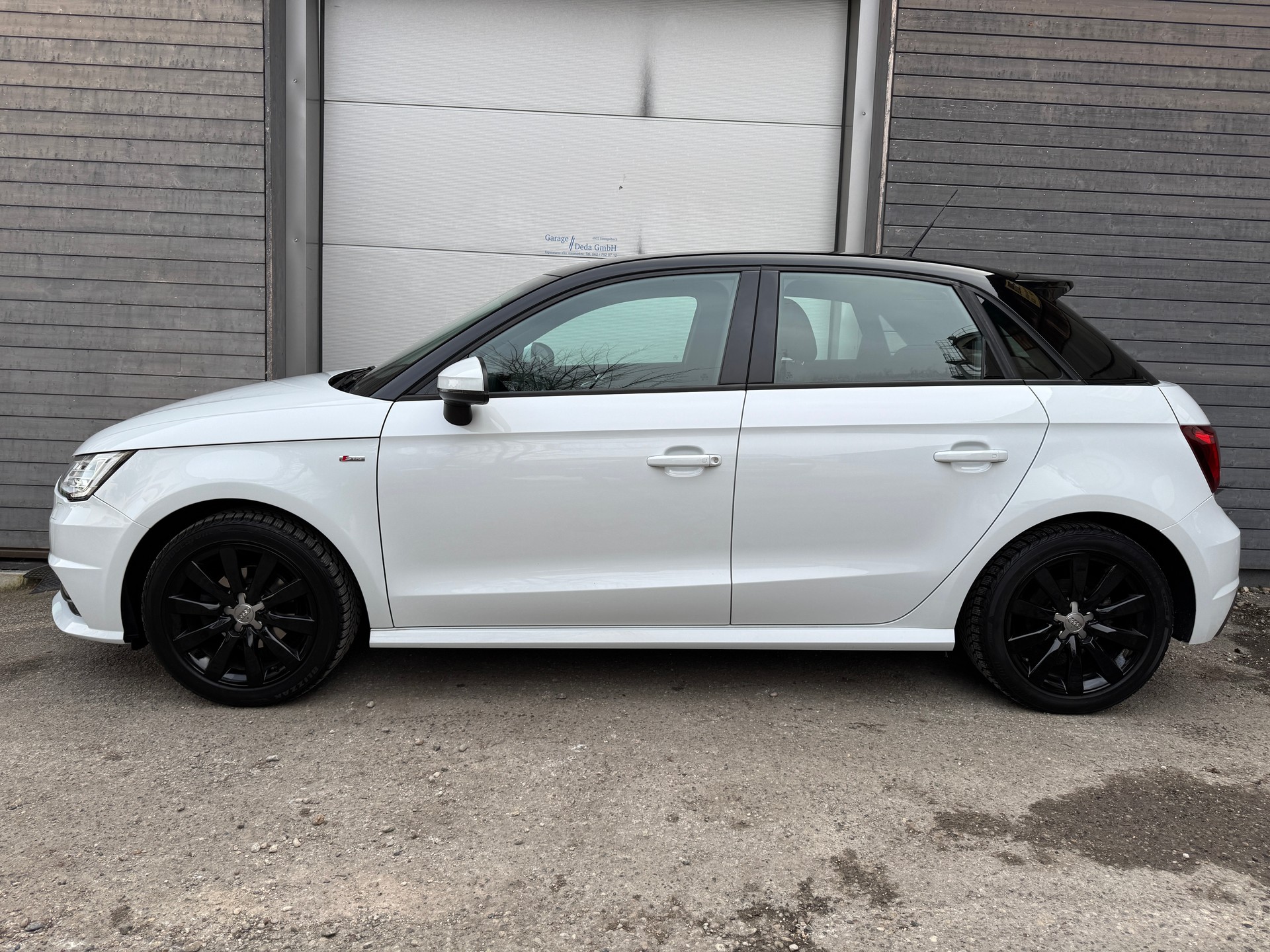 AUDI A1 Sportback 1.0 TFSI S-tronic-image-3