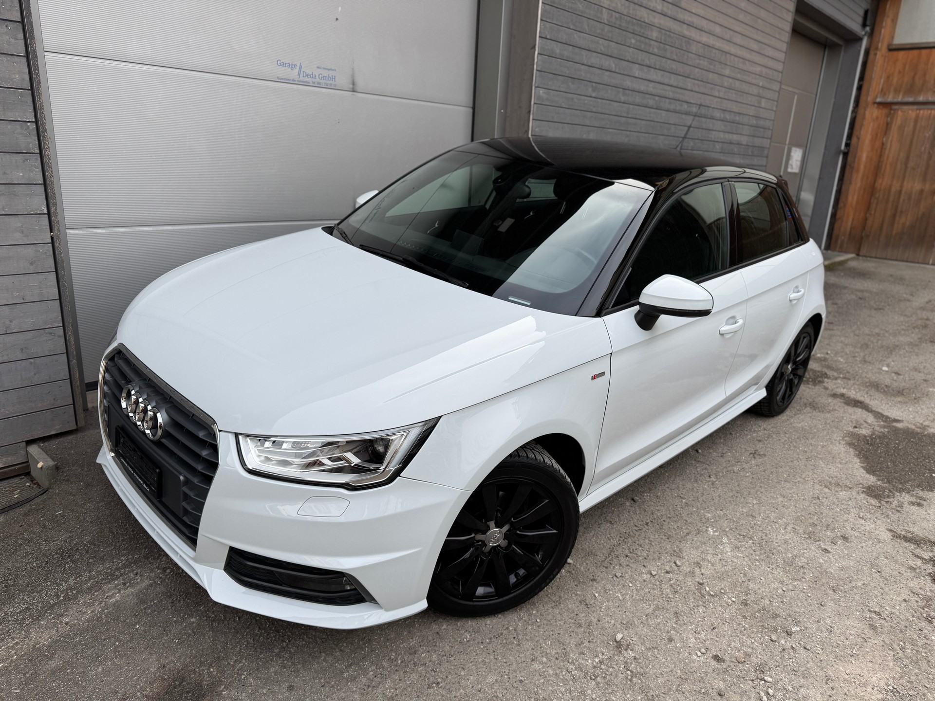 AUDI A1 Sportback 1.0 TFSI S-tronic-image-1