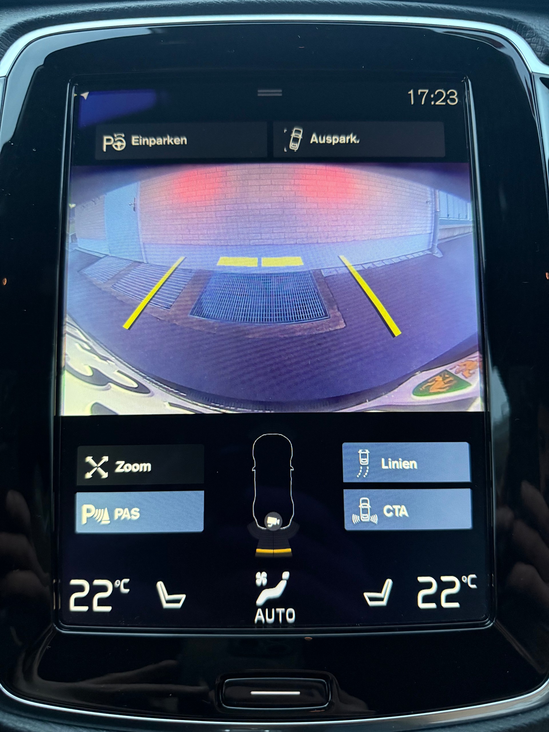 VOLVO XC90 D5 AWD Momentum Geartronic-image-7