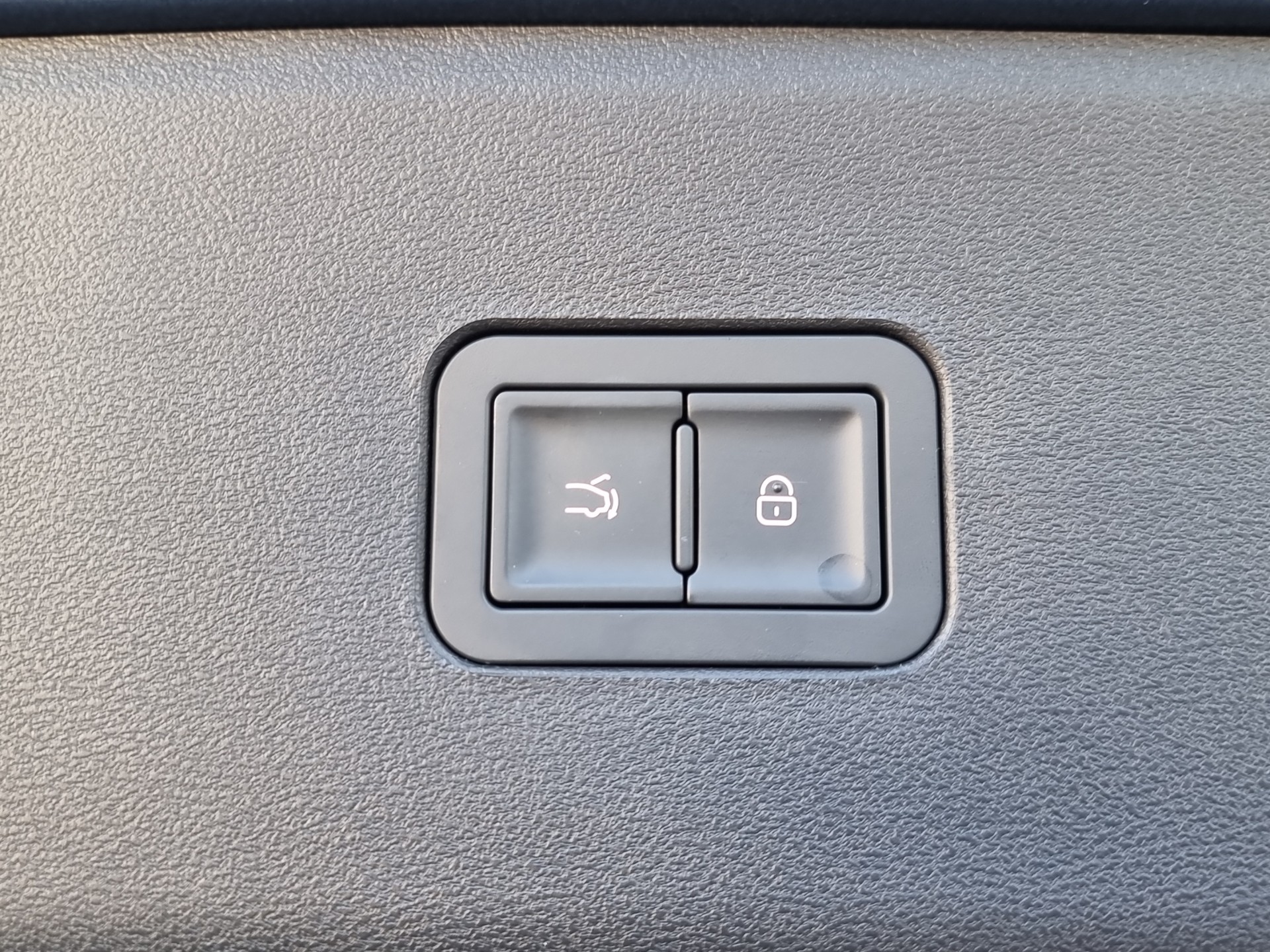 BYD Seal 6 DM-i Comfort Lite-image-15
