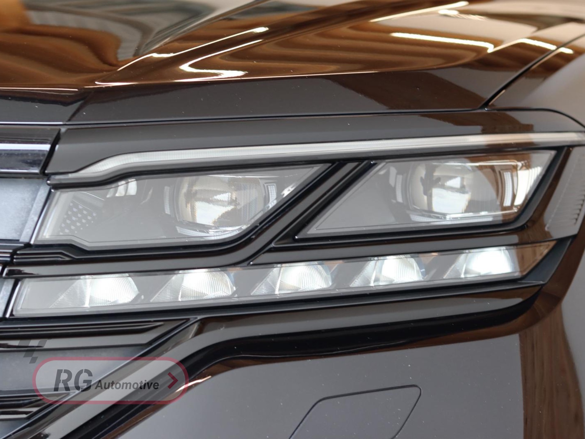 VW Touareg 3.0 TDI R Line Tiptronic-image-3