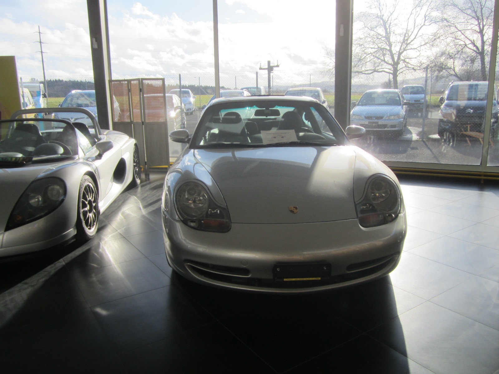 PORSCHE 911 Carrera 4-image-1