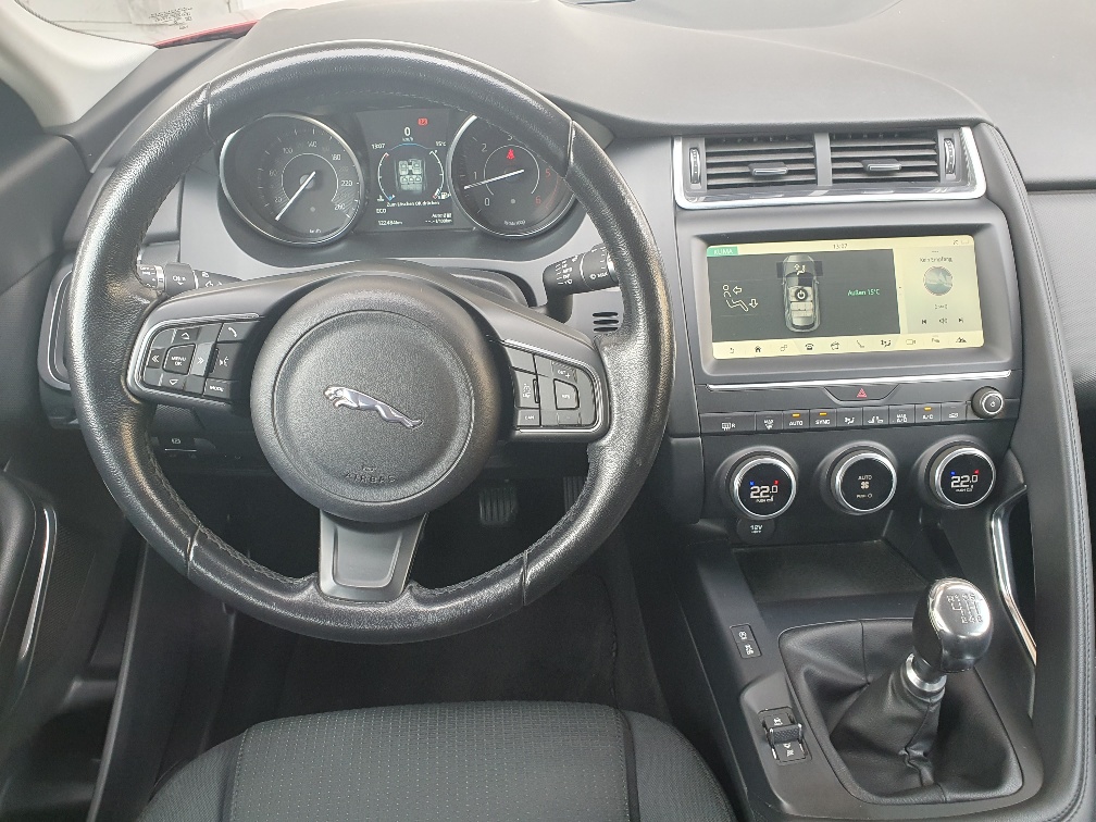 JAGUAR E-Pace 2.0d D150 AWD-image-5