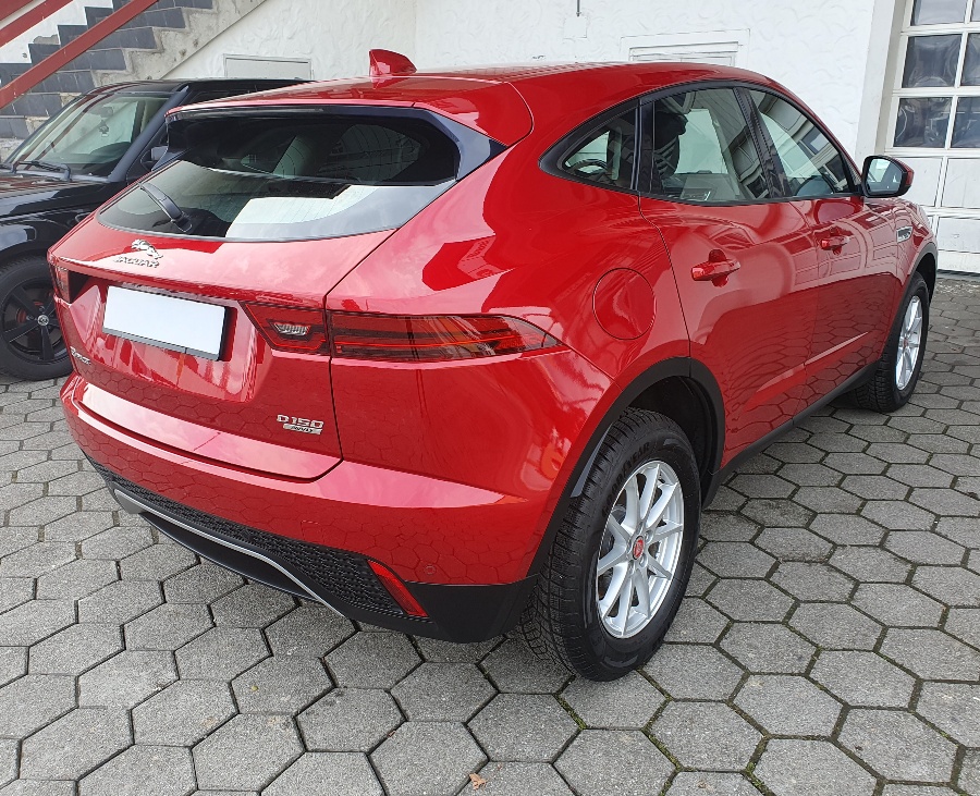 JAGUAR E-Pace 2.0d D150 AWD-showroom-element-2