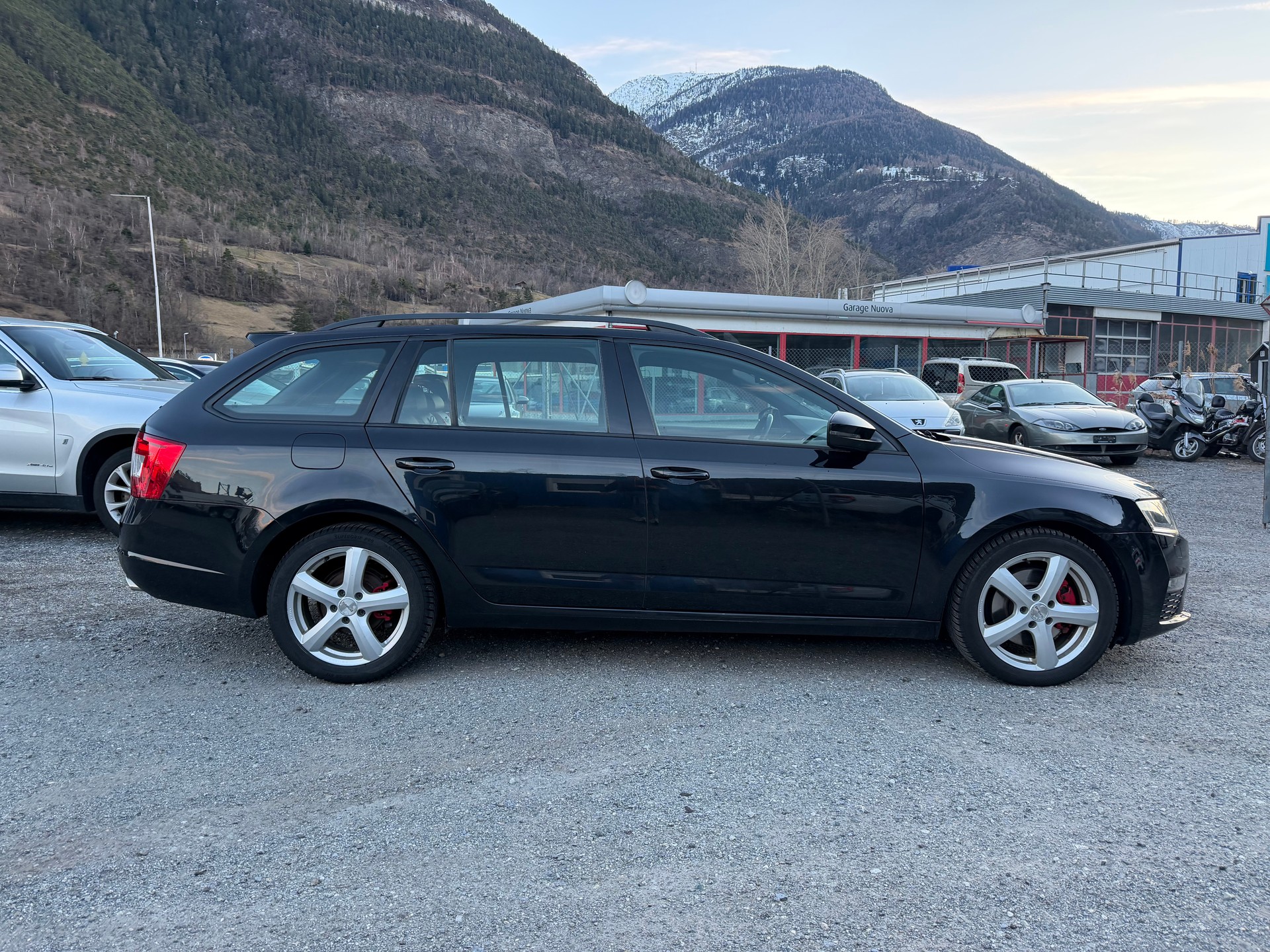 SKODA Octavia Combi 2.0 TDI RS 4x4 DSG-image-4